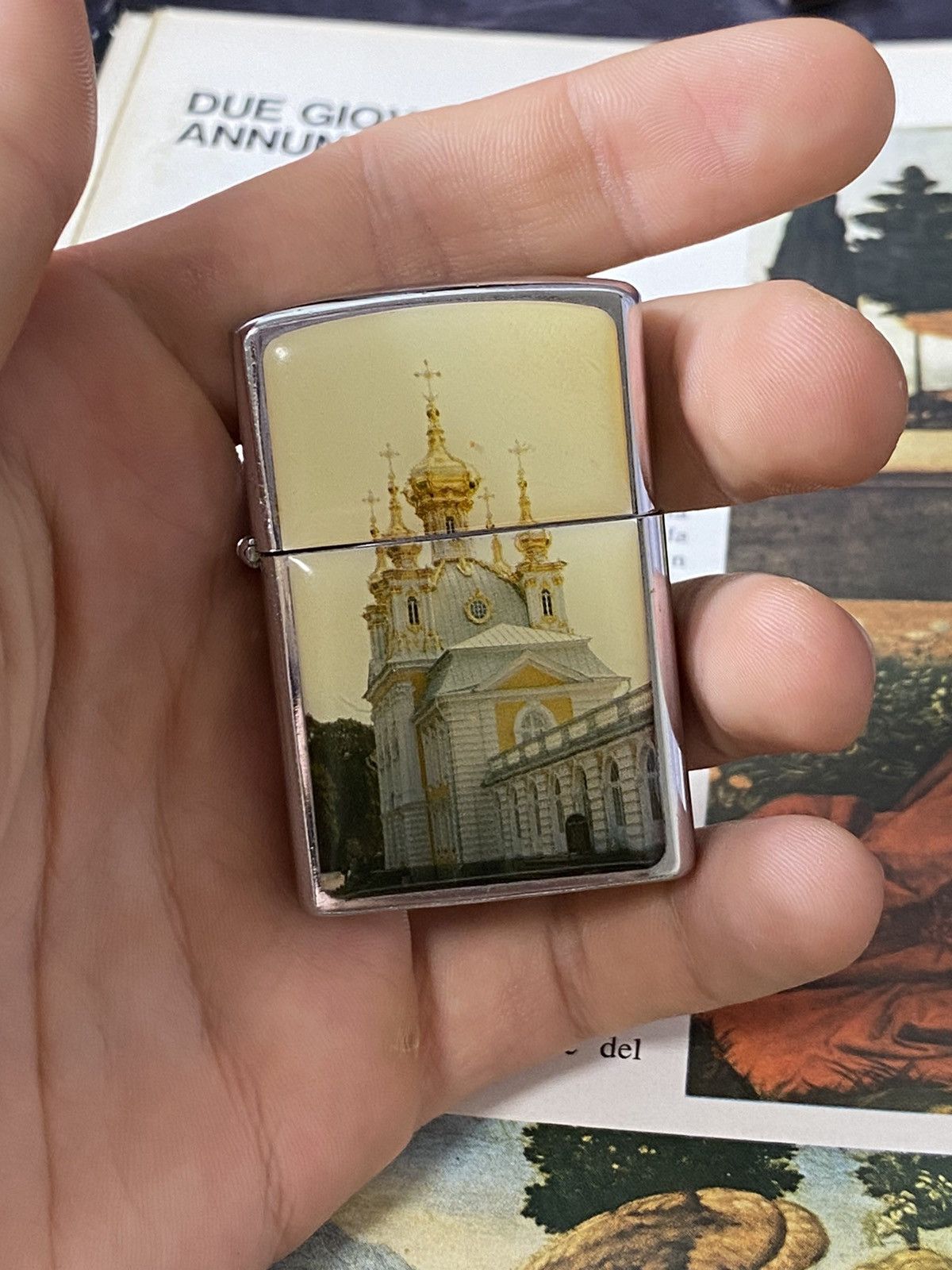 Jewelry Lighter with Cathedral Motif. Vintage. Size ONE SIZE - 4 Thumbnail