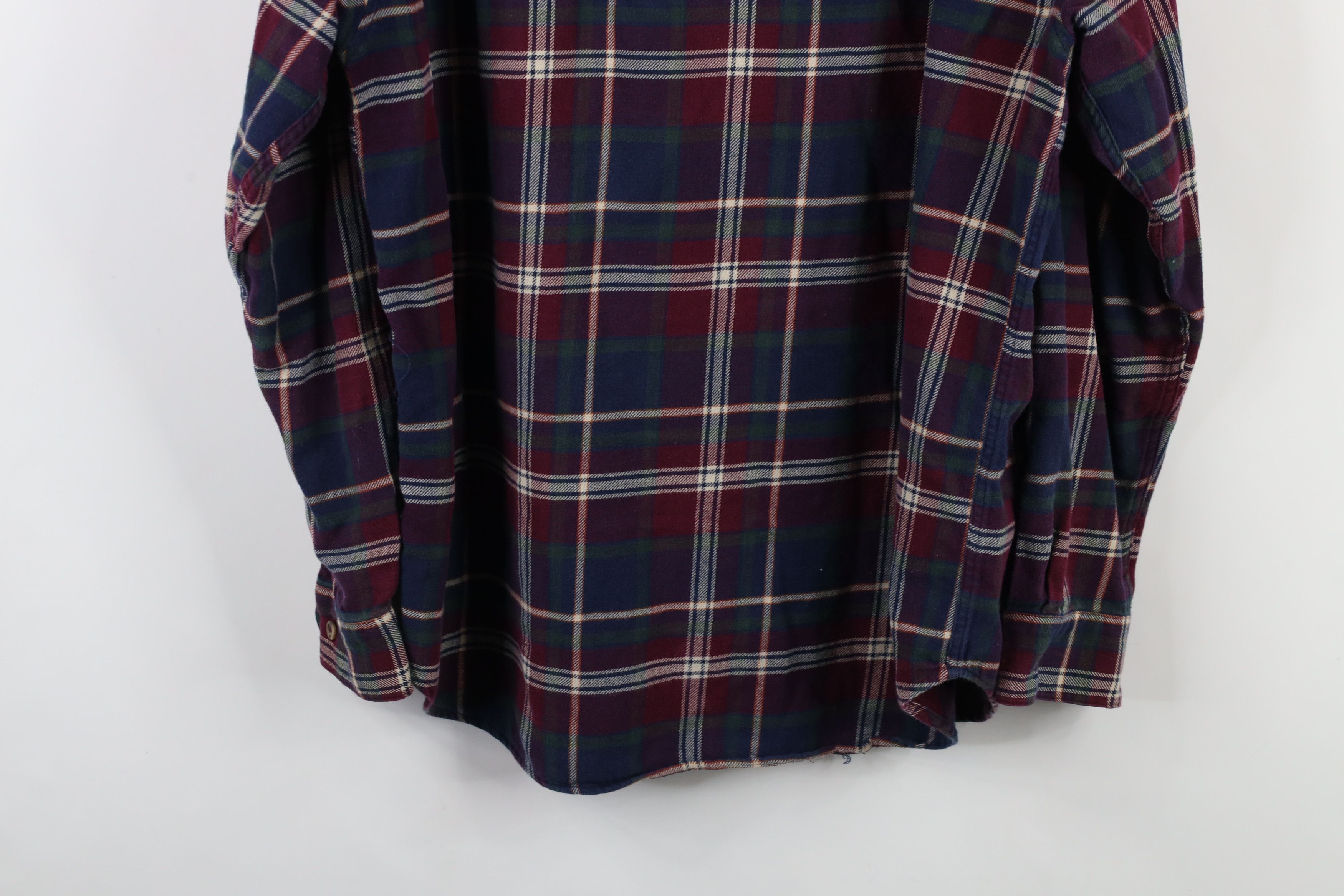 Guess × Vintage Vintage 90s Guess Spell Out Crest Flannel Button Shirt Plaid Size US L / EU 52-54 / 3 - 12 Thumbnail