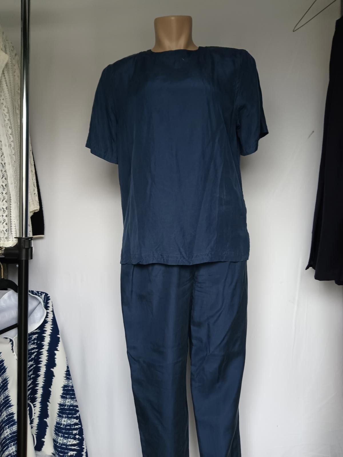 Designer August Silk Petite Navy Silk Two-Piece Set Size ONE SIZE - 1 Thumbnail