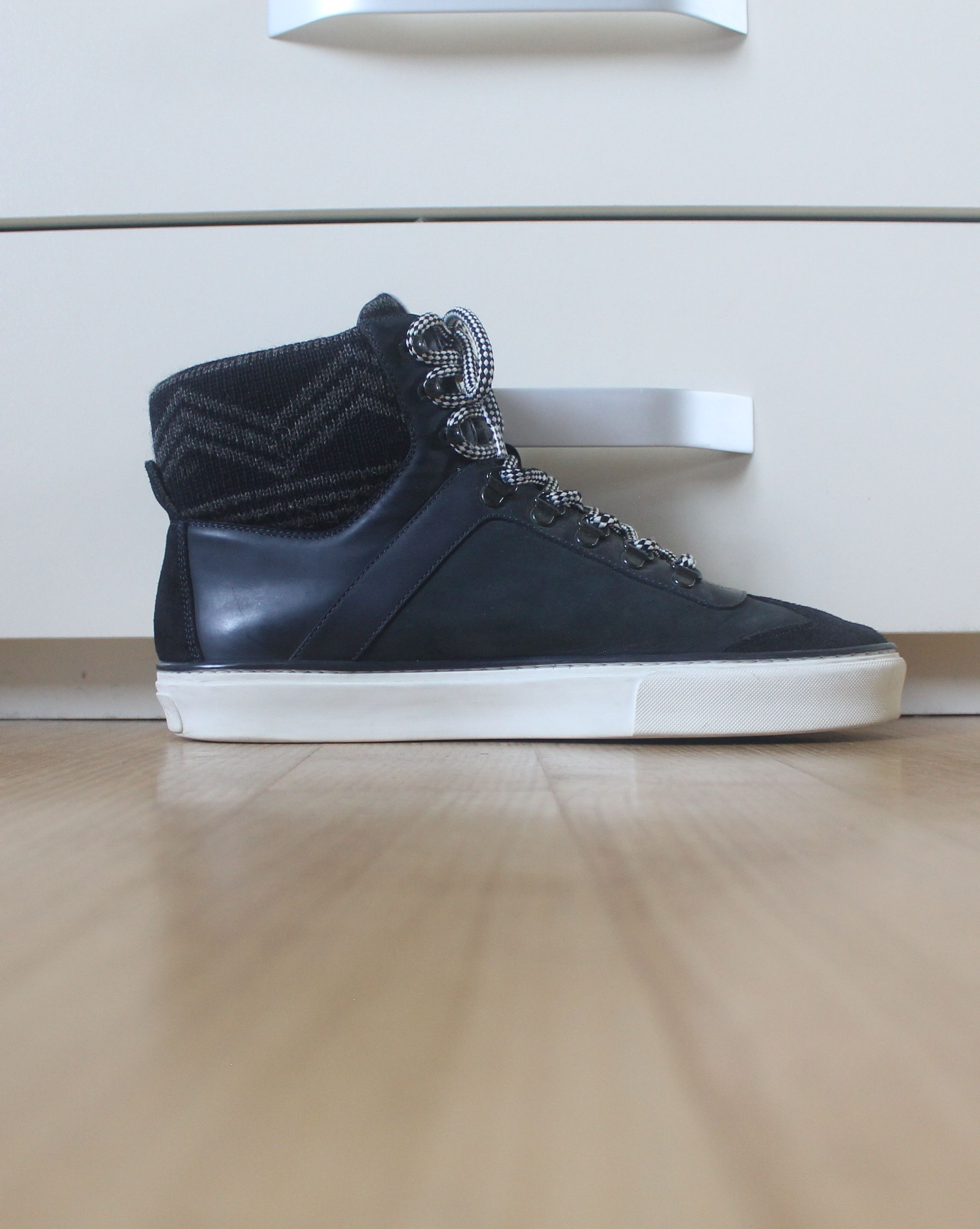 Louis Vuitton LOUIS VUITTON Breaking Away Cup Leather Mountaineer Sneaker Size US 8 / EU 41 - 8 Thumbnail