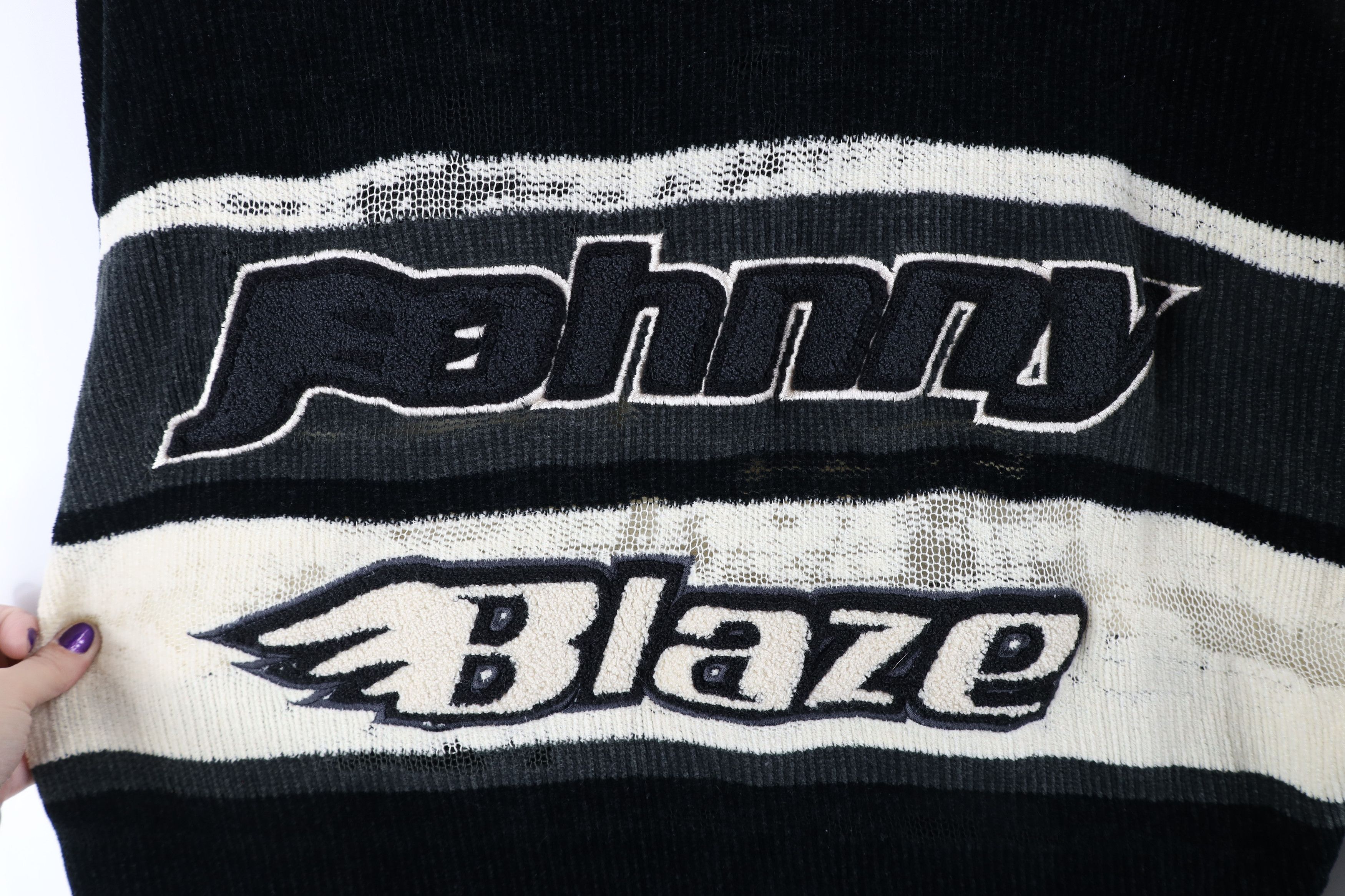 Vintage Vintage 90s Johnny Blaze Man Wu Tang Clan Knit Sweater Size US XL / EU 56 / 4 - 10 Thumbnail