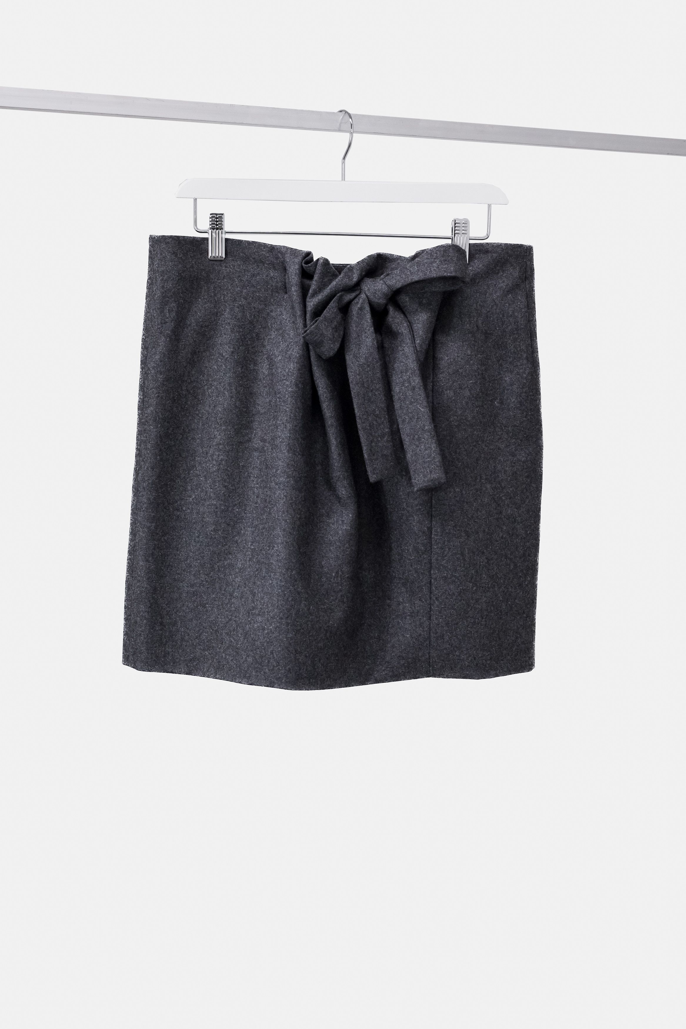 image of Chloe Chloé Gathered Tie Belt Mini Skirt in Grey, Women's (Size 26)