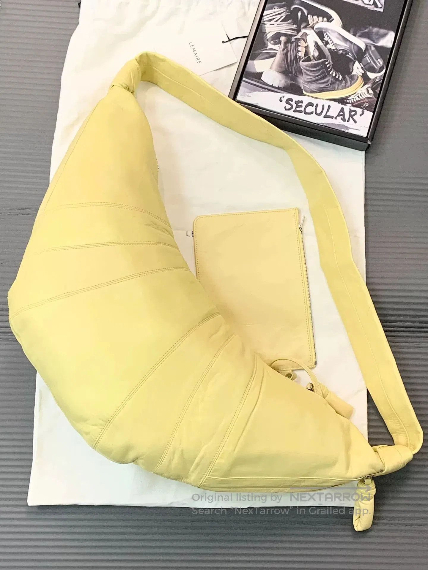 Lemaire Lemaire Large Croissant Bag. Size ONE SIZE - 1 Thumbnail