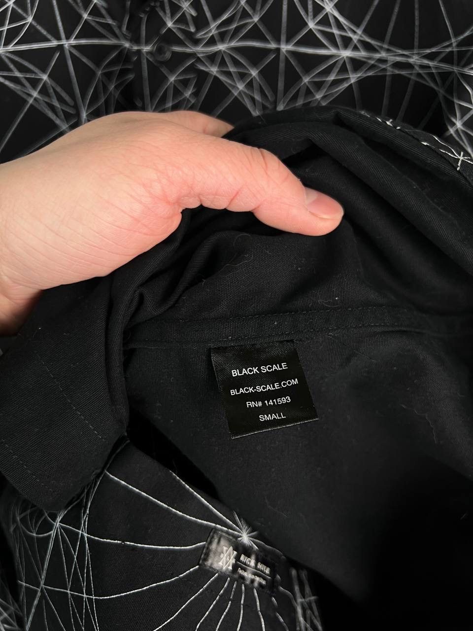 Other Black Scale streetwear shirt size S Size US S / EU 44-46 / 1 - 5 Thumbnail
