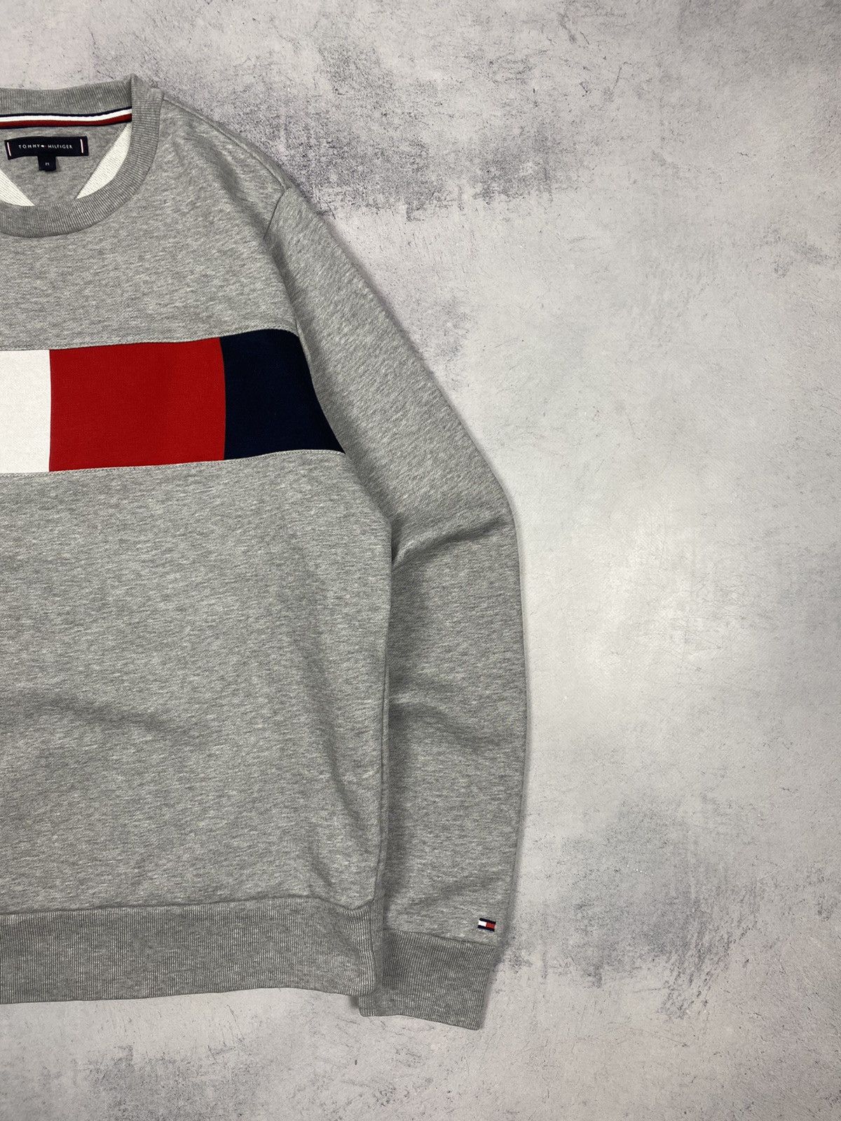 Tommy Hilfiger Tommy Hilfiger Big Logo Gray Sweatshirt Men’s Size M Size US M / EU 48-50 / 2 - 4 Thumbnail