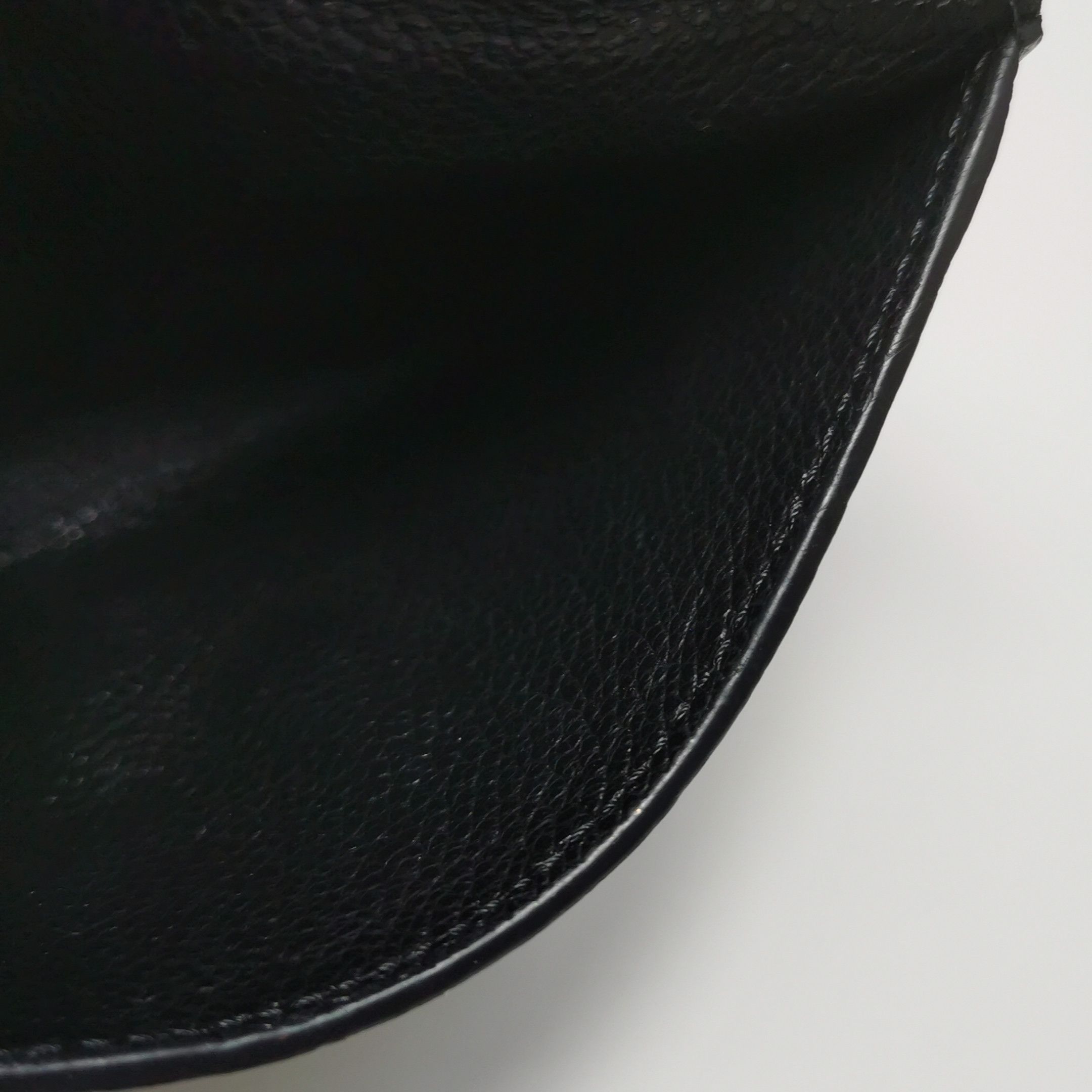 Louis Vuitton Louis Vuitton (LV) Cowhide solid color embossed old flower Size ONE SIZE - 4 Thumbnail