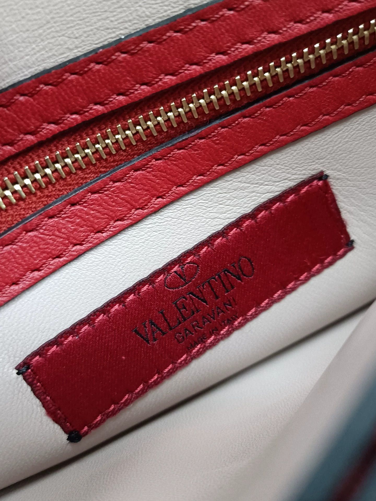 Valentino Valentino Red Studded Clutch w/ Dust Bag Size ONE SIZE - 4 Thumbnail