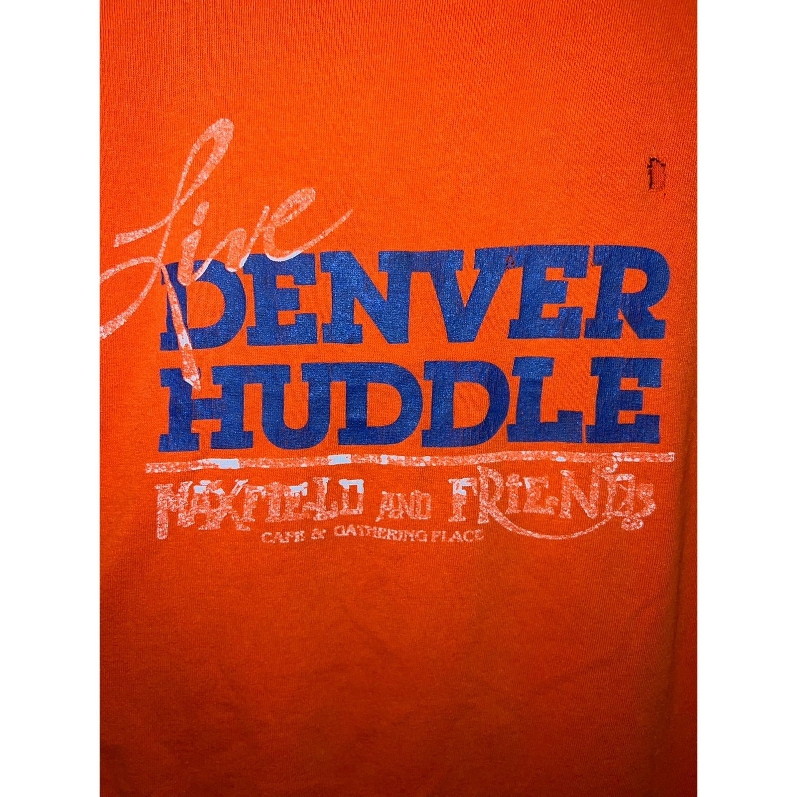 Vintage Vintage Denver Broncos Shirt Huddle 9 Sports Live NFL Tee XL Size US XL / EU 56 / 4 - 10 Thumbnail