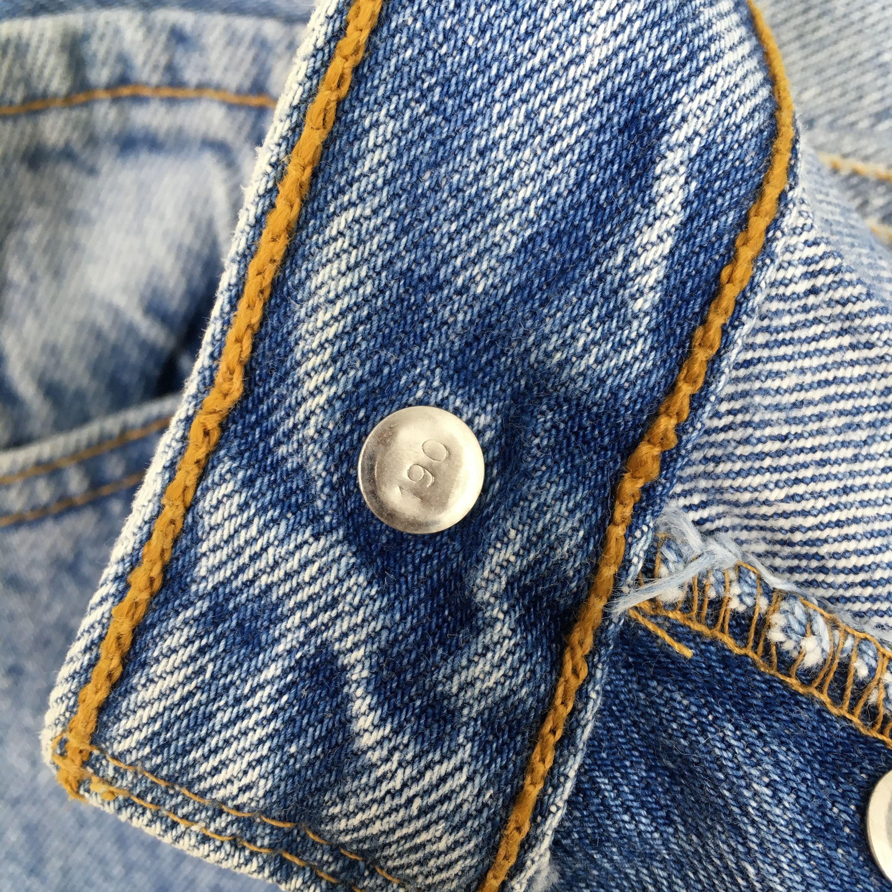 Levi's Size 28x28 Vintage 90s Levi's 501 Faded Blue Jeans S1827 Size US 28 / EU 44 - 7 Thumbnail