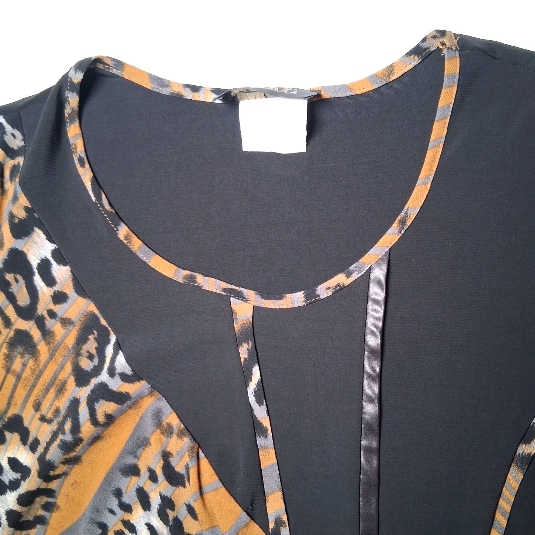 Vintage VINTAGE Bali Shirt Women L Cat Zebra Print Black Long Sleeve Eccentric Artsy Tunic Size L / US 10 / IT 46 - 7 Thumbnail