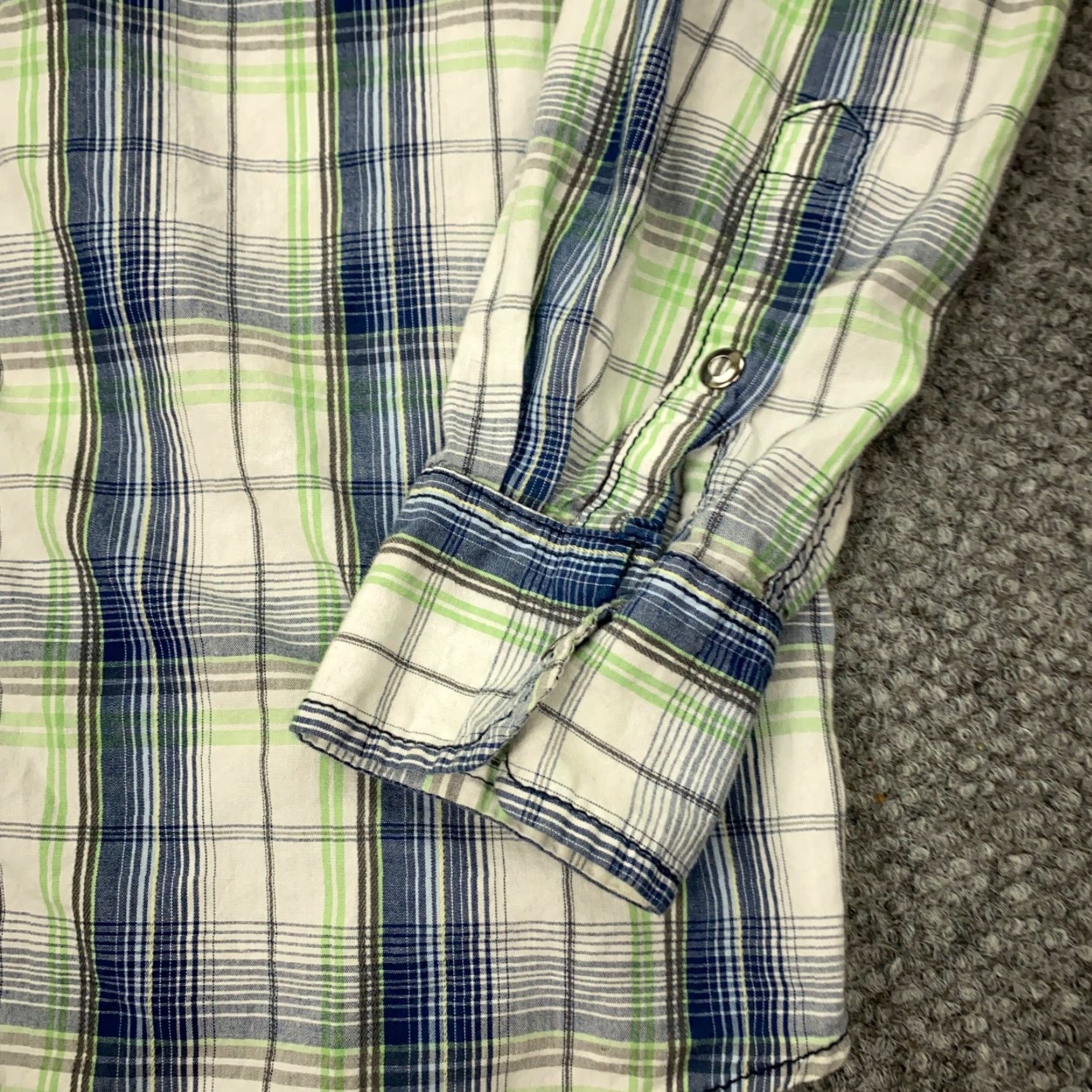 Vintage Skully Mens Shirt Large Blue Green Plaid Snap Pockets Western Roll-Tab Sleeves Size US L / EU 52-54 / 3 - 6 Thumbnail
