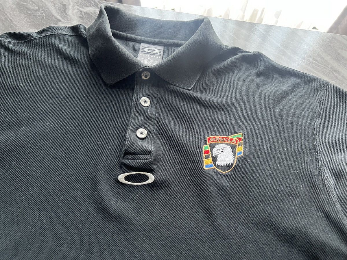 Oakley Oakley : Software Polo Aquila Embroider Center Logo Size US L / EU 52-54 / 3 - 6 Thumbnail