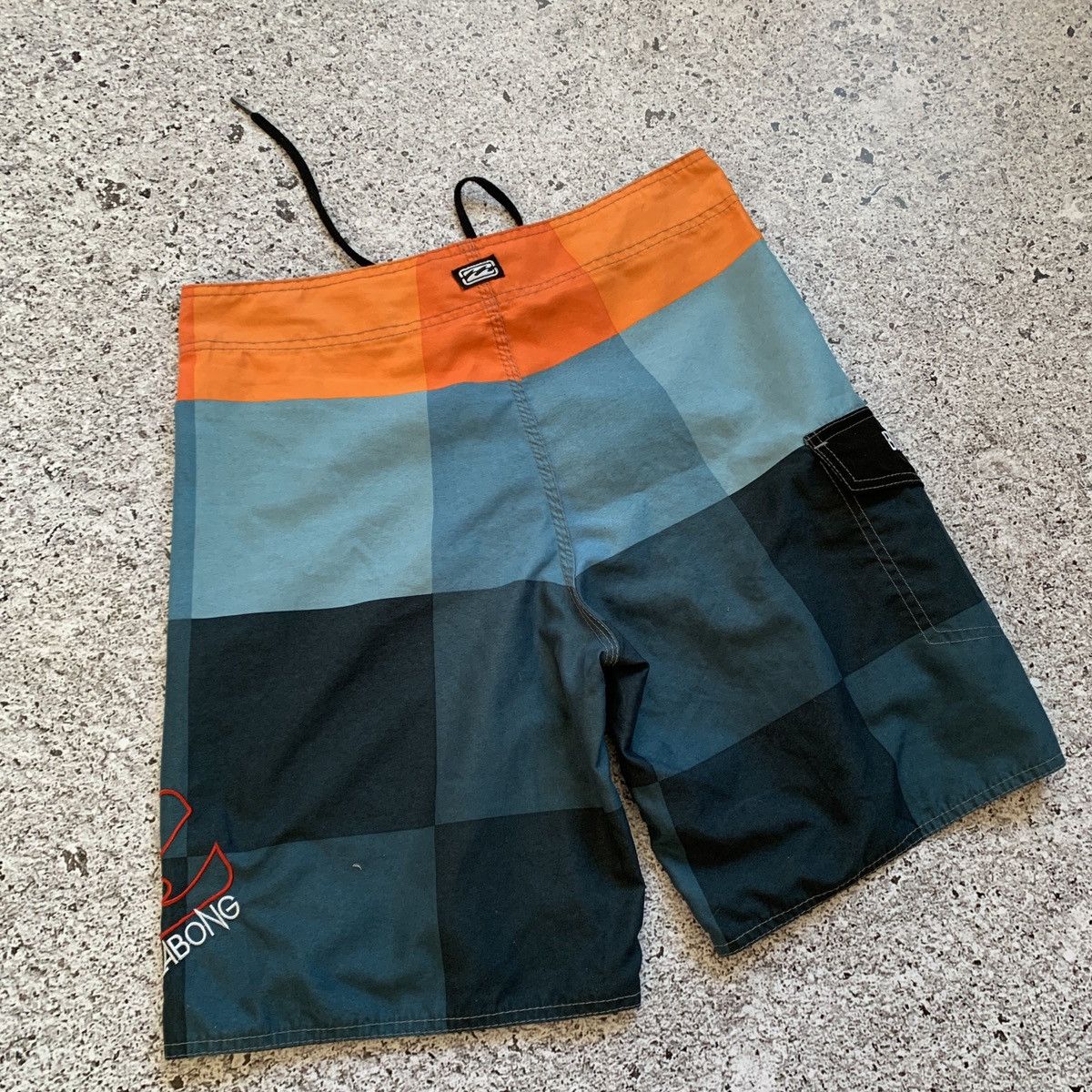 Billabong Billabong swim shorts cargo embroidered logo Size US 32 / EU 48 - 2 Thumbnail