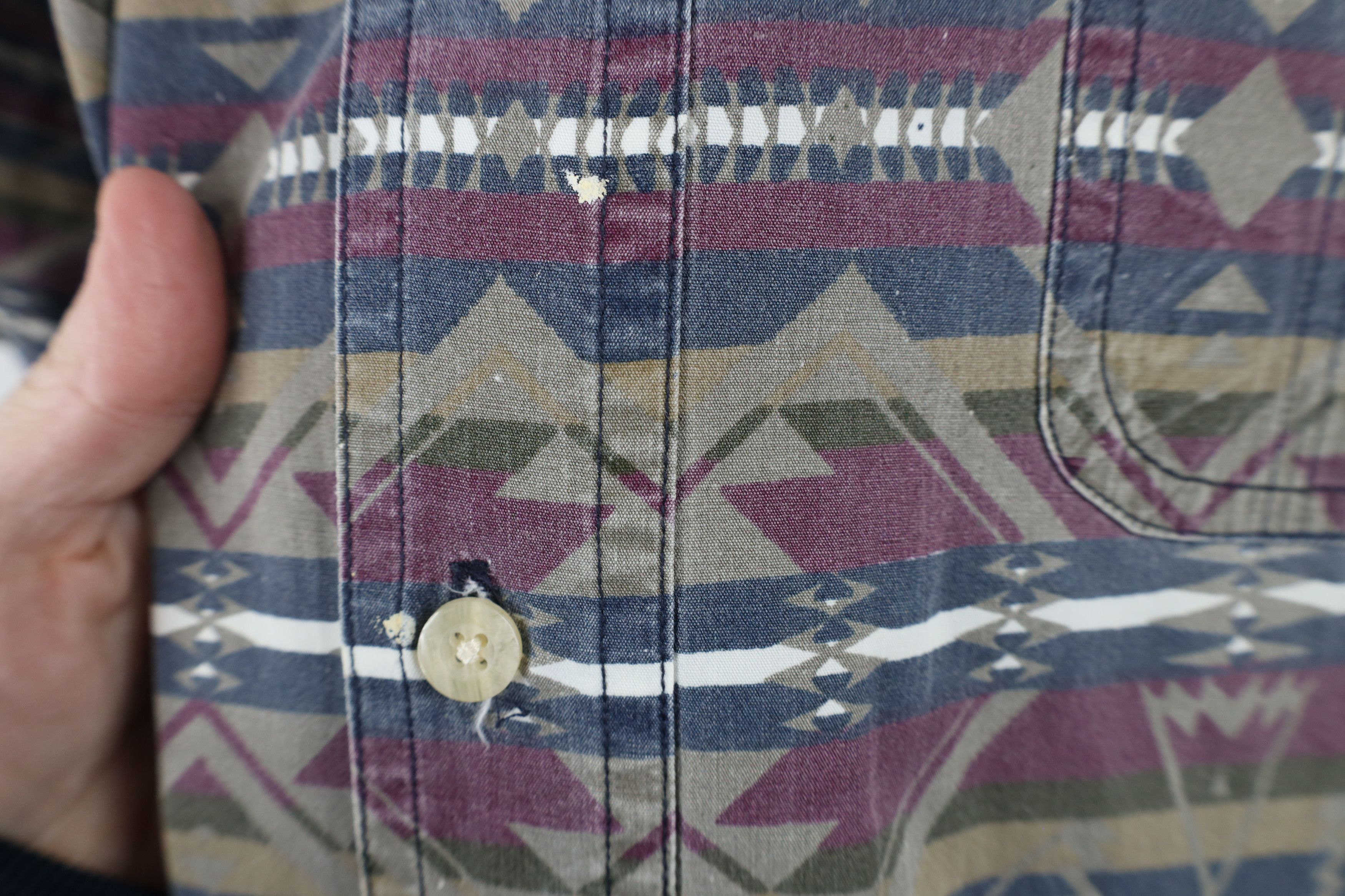 Vintage Vintage 90s Streetwear Stonewash Southwestern Button Shirt Size US L / EU 52-54 / 3 - 4 Thumbnail