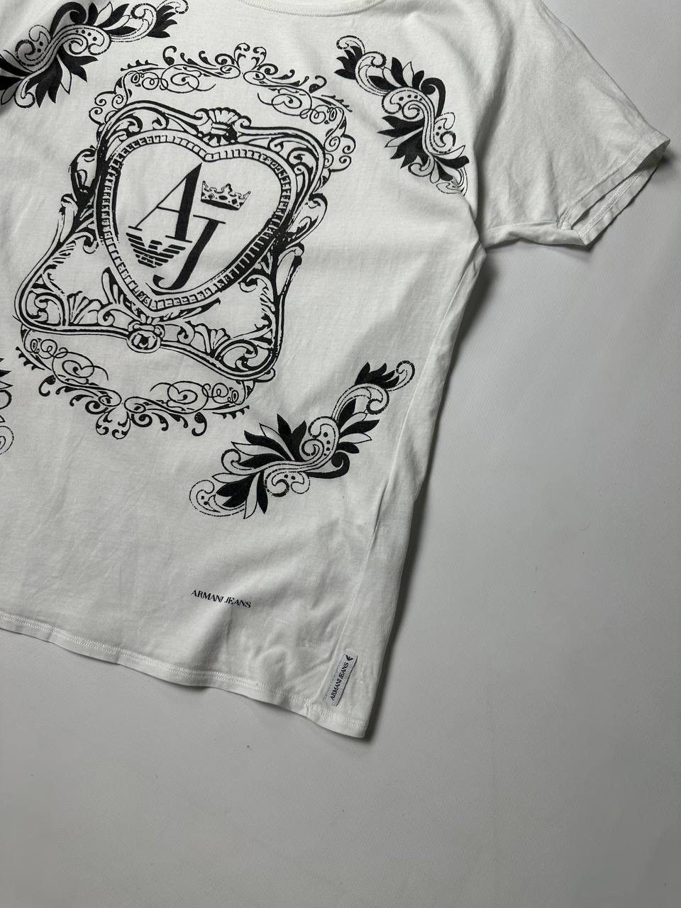 Armani Vintage Armani Womens Tattoo Vibe T Shirt Avant Garde Size S / US 4 / IT 40 - 5 Thumbnail