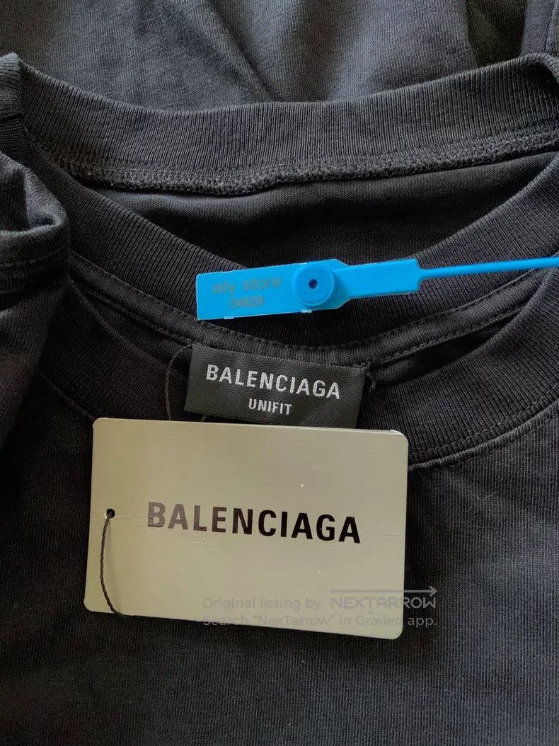 Balenciaga Balenciaga Solid Color Round Neck Casual Short Sleeve T-Sh Size US S / EU 44-46 / 1 - 5 Thumbnail