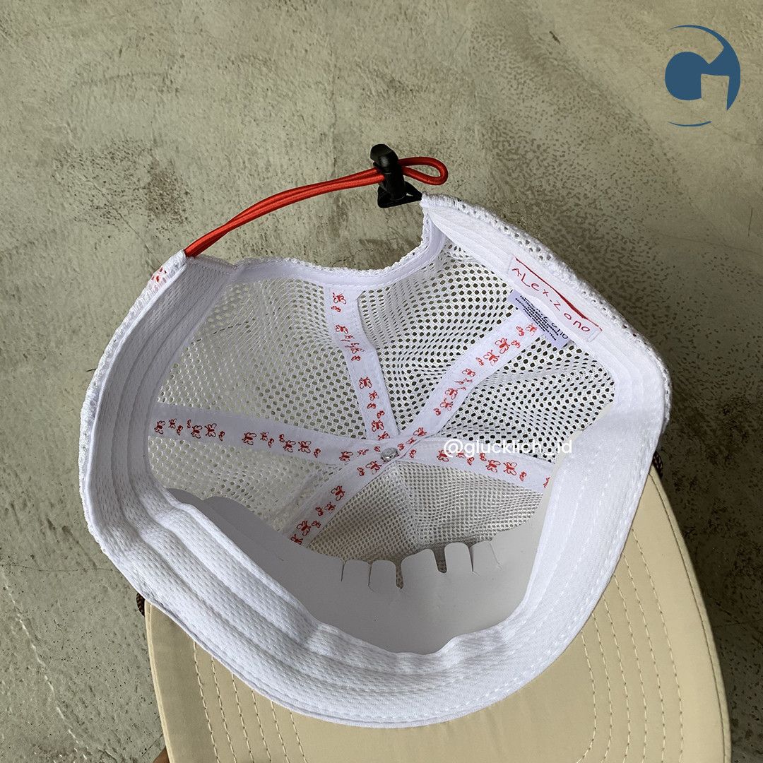 Alex Zono Alex Zono, "Running Loves You" Trucker Cap in Pink Size ONE SIZE - 6 Thumbnail