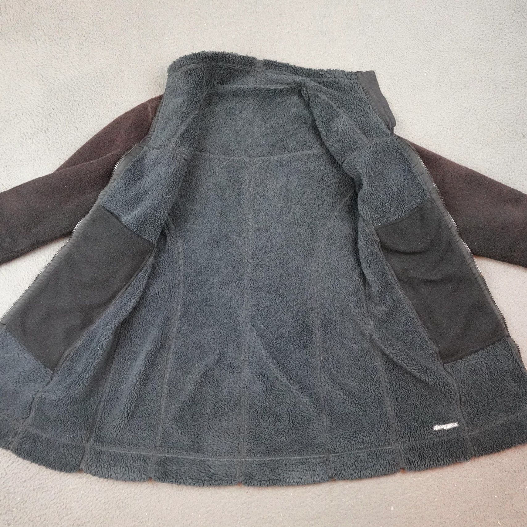 Patagonia Patagonia Fleece Jacket Womens Small Black Long Full Zip Coat Warm Winter Cozy Size S / US 4 / IT 40 - 6 Thumbnail