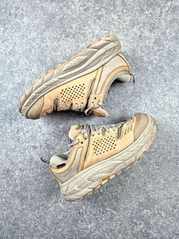 Other Hoka One One Tor Ultra Low Taupe Sneakers Size 40 2/3 Size US 7.5 / EU 40-41 - 2 Thumbnail