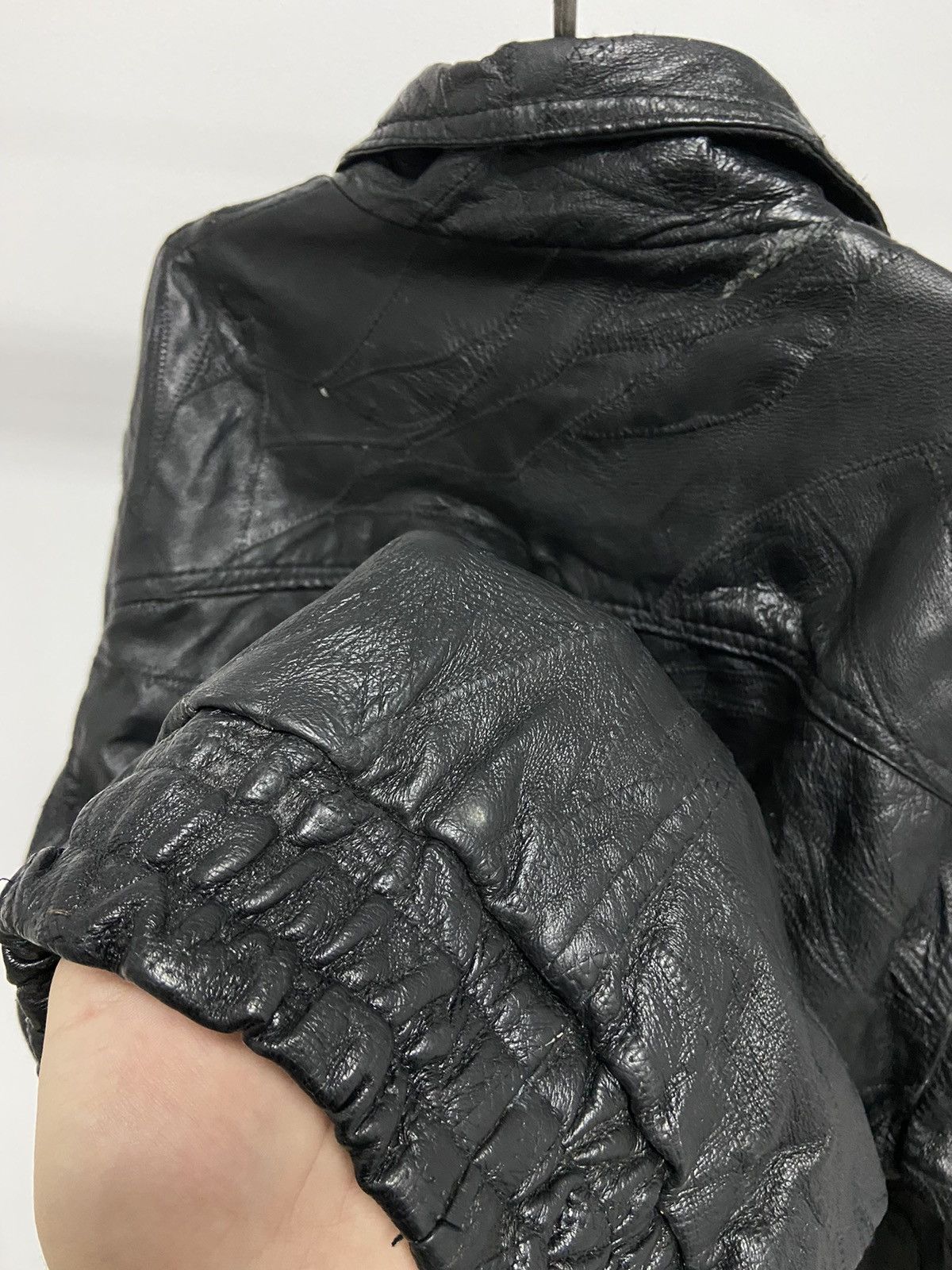 Vintage Vintage Leather Jacket Pig Skin Avant Garde 100% Air Force Size US XL / EU 56 / 4 - 8 Thumbnail