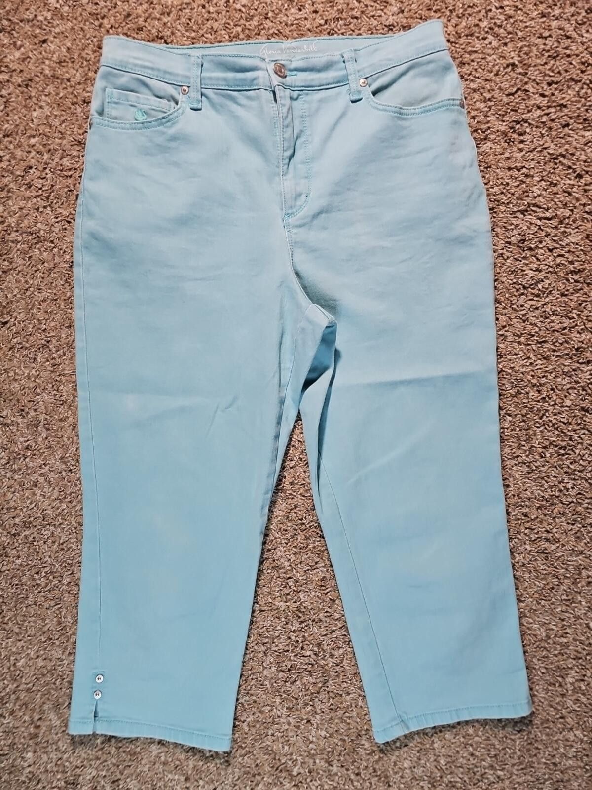 Other Gloria Vanderbilt All Around Slimming Amanda Blue Capris Sz8 Size 30" / US 8 / IT 44 - 1 Thumbnail