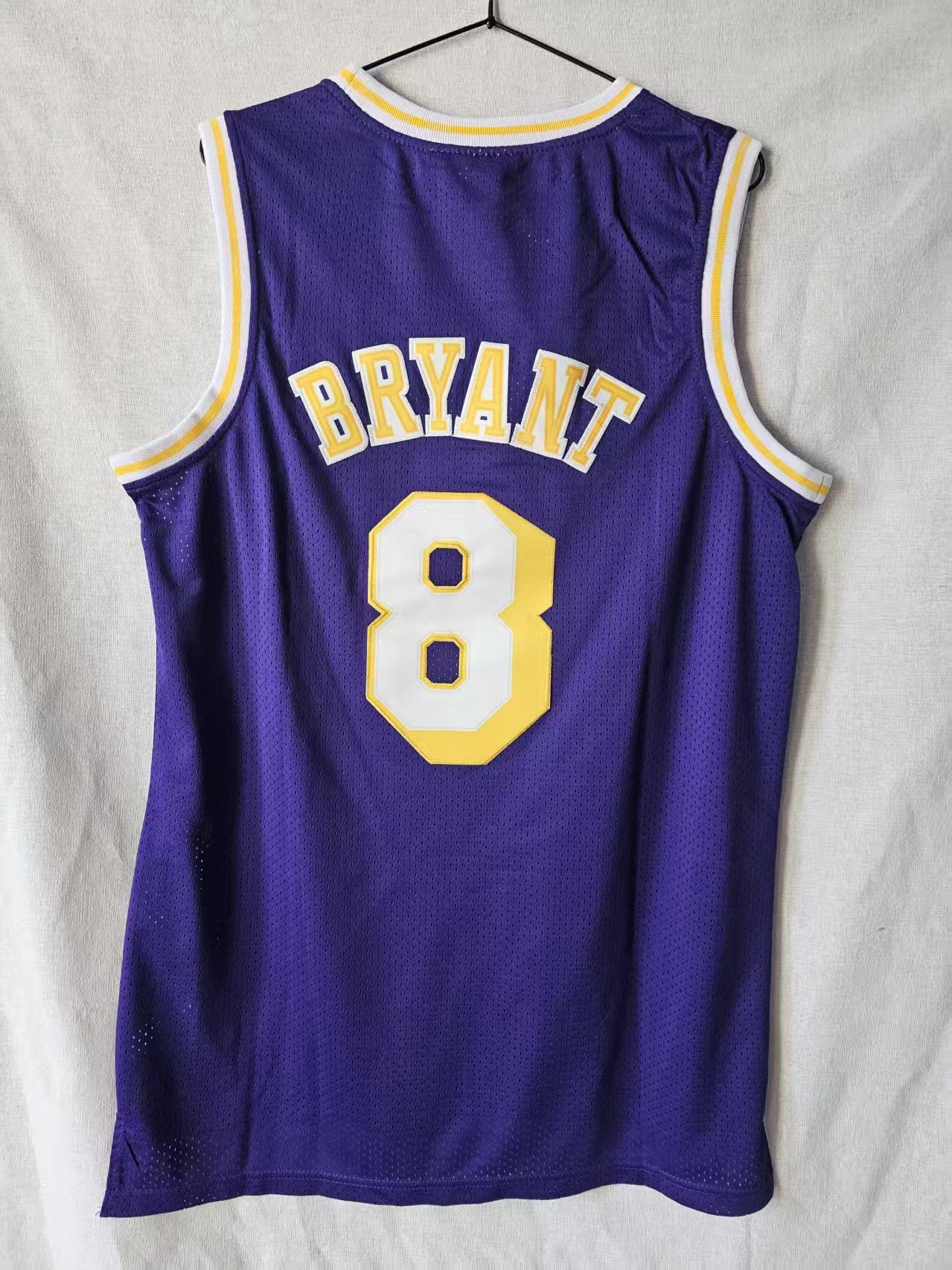 NBA Los Angeles Lakers 8 Kobe Bryant Jersey Stitched Size US M / EU 48-50 / 2 - 2 Thumbnail