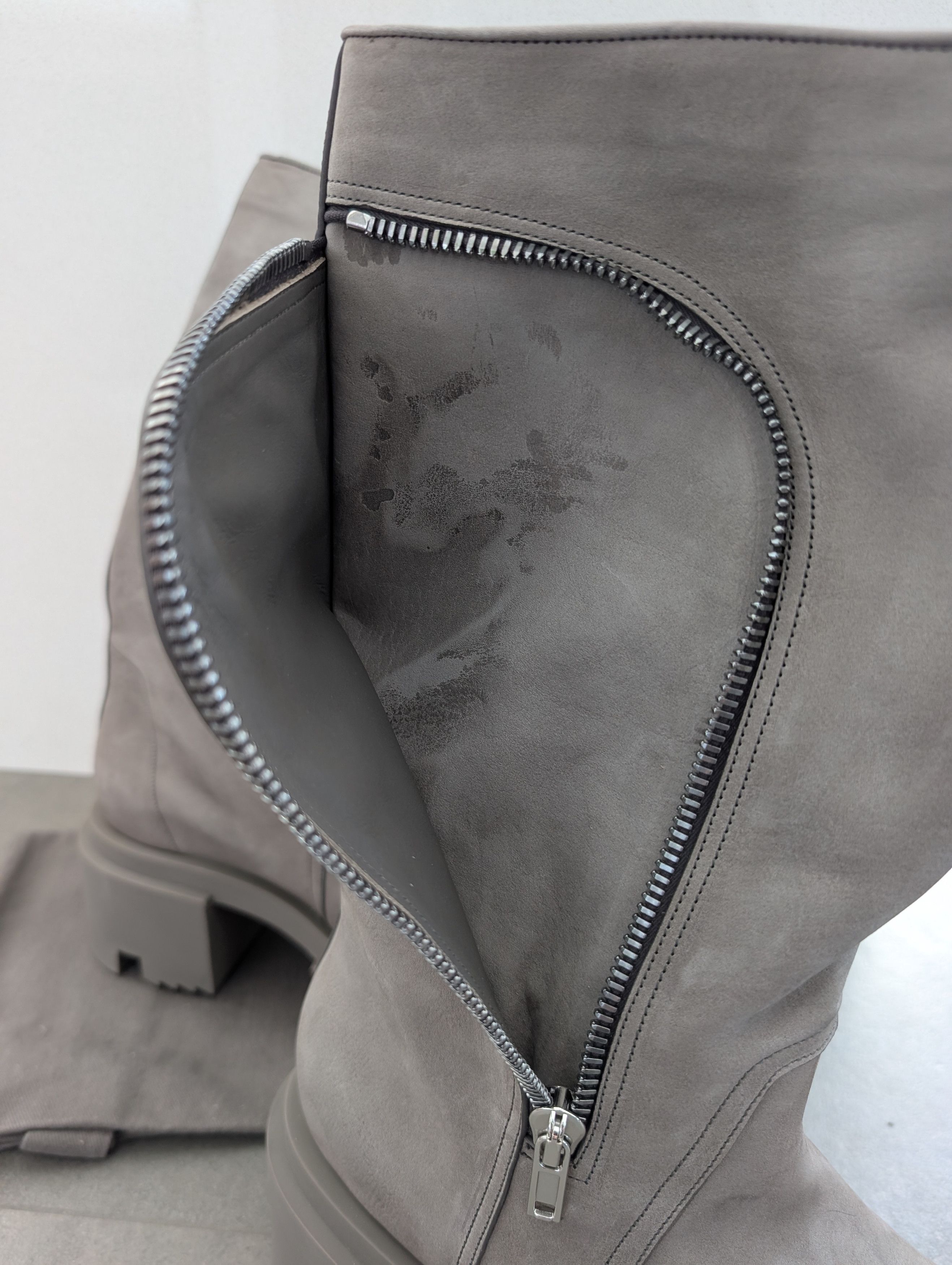 Rick Owens 💥RARE SAMPLE DUST LEATHER BAUHAUS BOGUN BOOTS Size US 11 / EU 44 - 7 Thumbnail