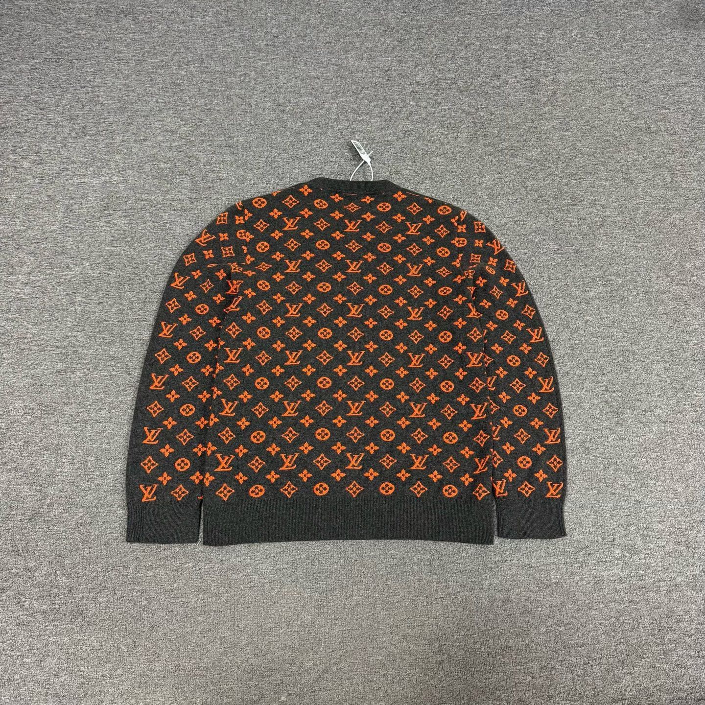 Louis Vuitton Louis Vuitton Cashmere Monogram Pullover Sweater Size US XL / EU 56 / 4 - 1 Thumbnail