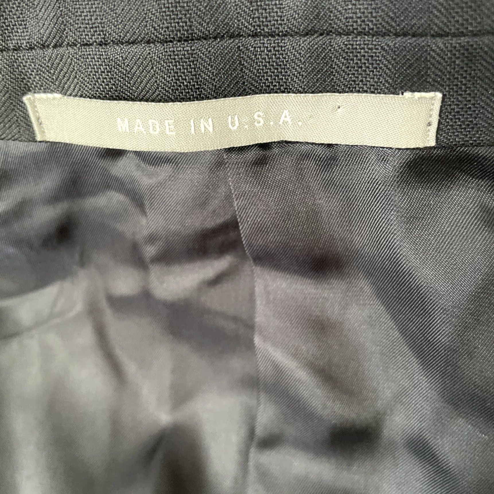 Vintage Hickey Freeman Blazer Mens Wool Stripe Dark Blue 44R Wool Notch Double-Vented 2-Button Front Suit Jacket Coat USA Modern/Classic Dress Suit Size 44R - 4 Thumbnail