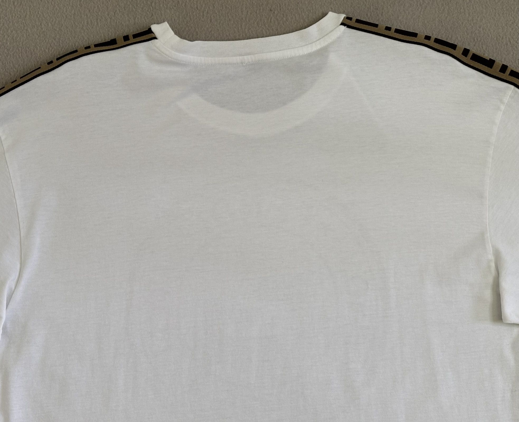 Fendi T-shirt Fendi Monogram Medium Size US M / EU 48-50 / 2 - 16 Thumbnail