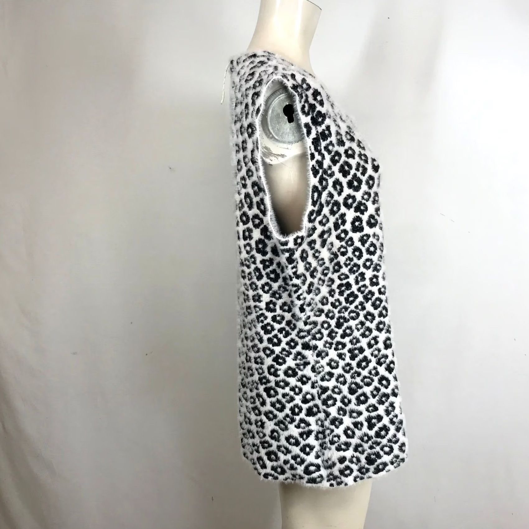 Vintage ODDy Women's 3XL Sleeveless Leopard Print Fuzzy Tank Top Size XXL / US 16-18 / IT 52-54 - 4 Thumbnail