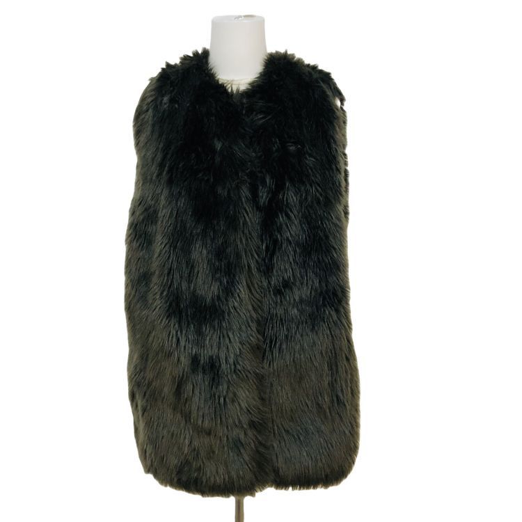 Prada Prada Faux Fur Vest Size 42 Size M / US 6-8 / IT 42-44 - 1 Thumbnail