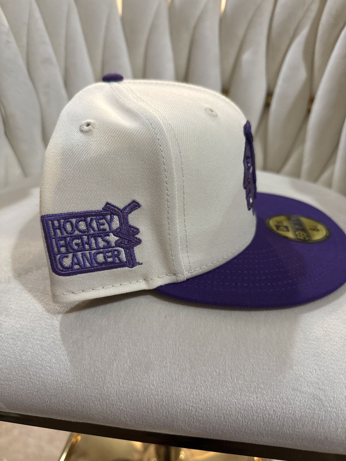 New Era 59Fifty Chicago Blackhawks “Hockey Fights Cancer” 8-1/8 Size ONE SIZE - 3 Thumbnail