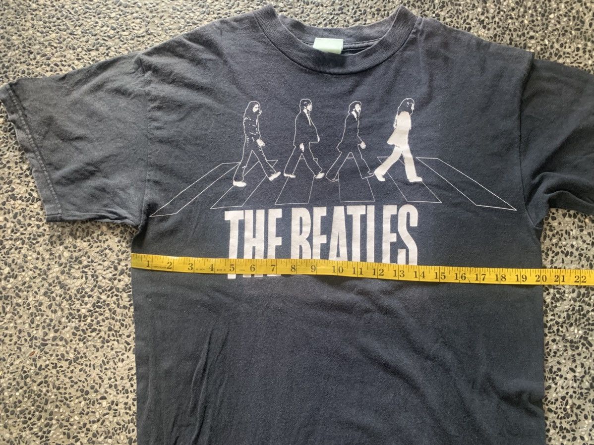 Band Tees Vintage 2005 The Beatles English Rock Band T shirt Size US M / EU 48-50 / 2 - 7 Thumbnail