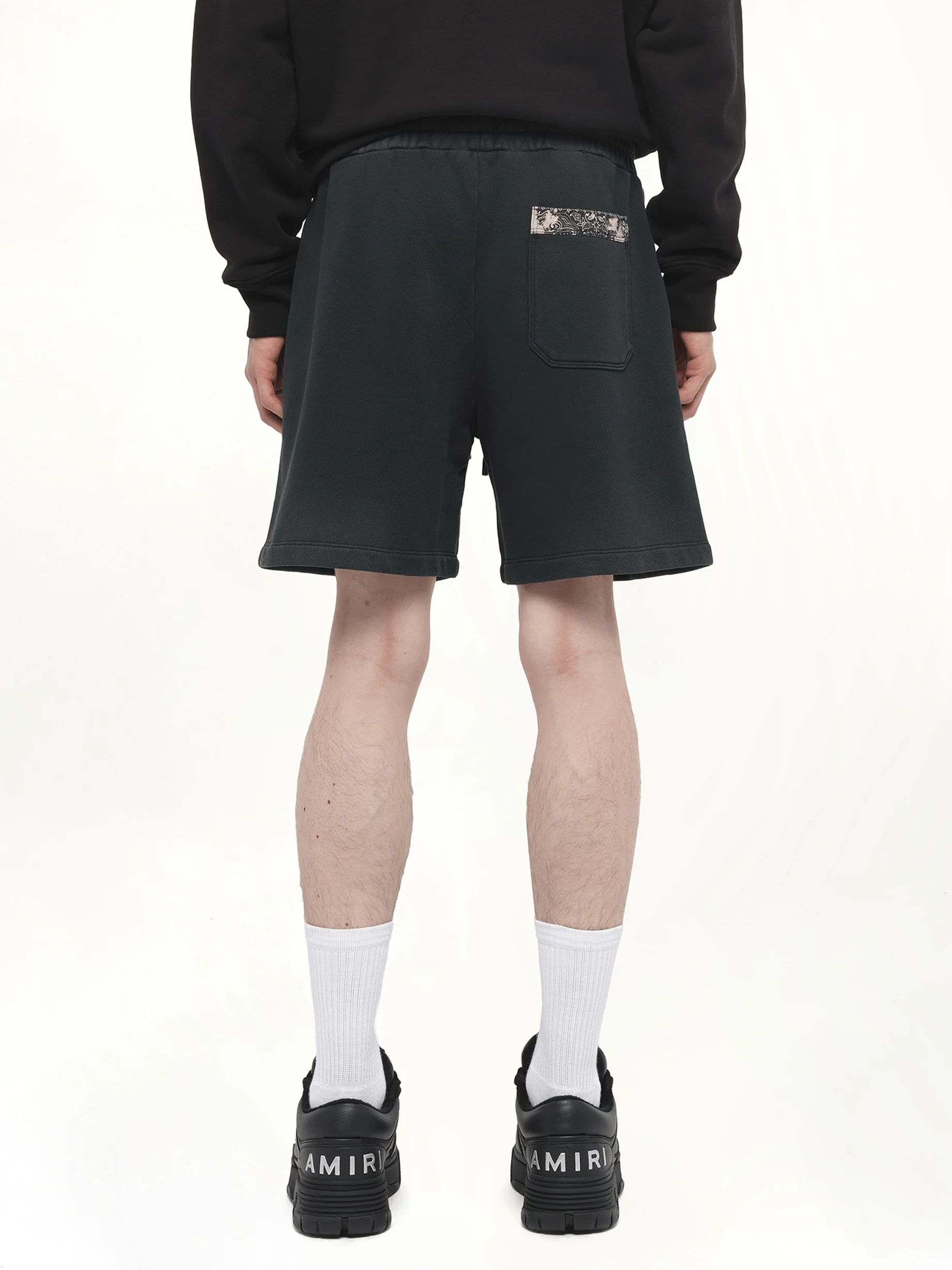 Amiri os11x1225 Bleach Bandana Shorts in Black Size US 36 / EU 52 - 6 Thumbnail