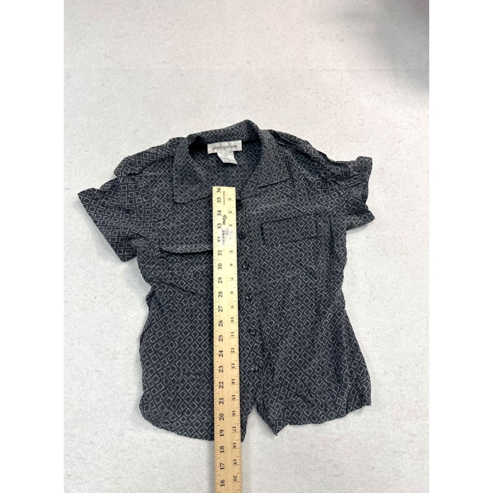 Jones New York VINTAGE Jones New York Blouse Silk Black Grey Size 8 Womens Collared 100% Silk Basic Jacket? Size M / US 6-8 / IT 42-44 - 6 Thumbnail