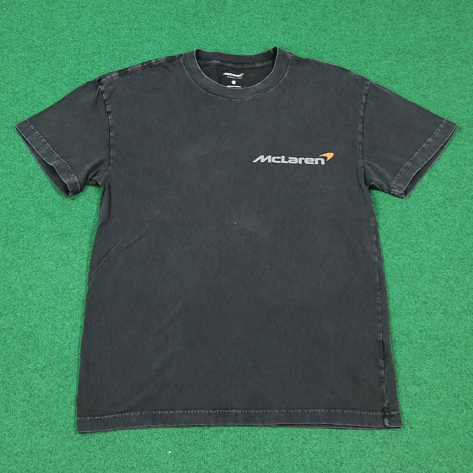 Malcolm McLaren Vintage McLaren Formula 1 Team Motorsports Tshirt C299N70 Size US M / EU 48-50 / 2 - 4 Thumbnail