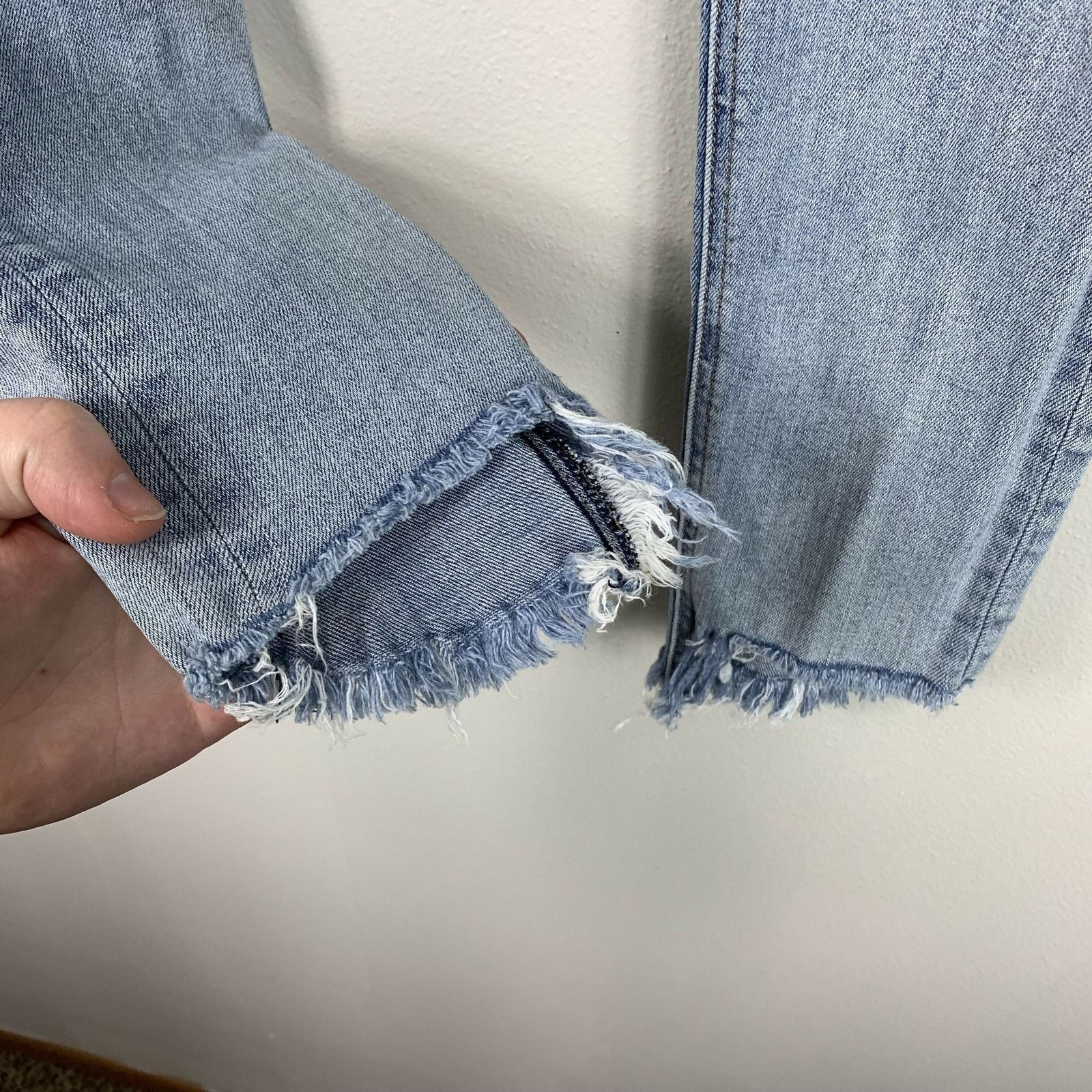 Rag & Bone Rag & Bone High-Rise Step Hem Frayed Skinny Cropped Jeans Size 28" / US 6 / IT 42 - 3 Thumbnail