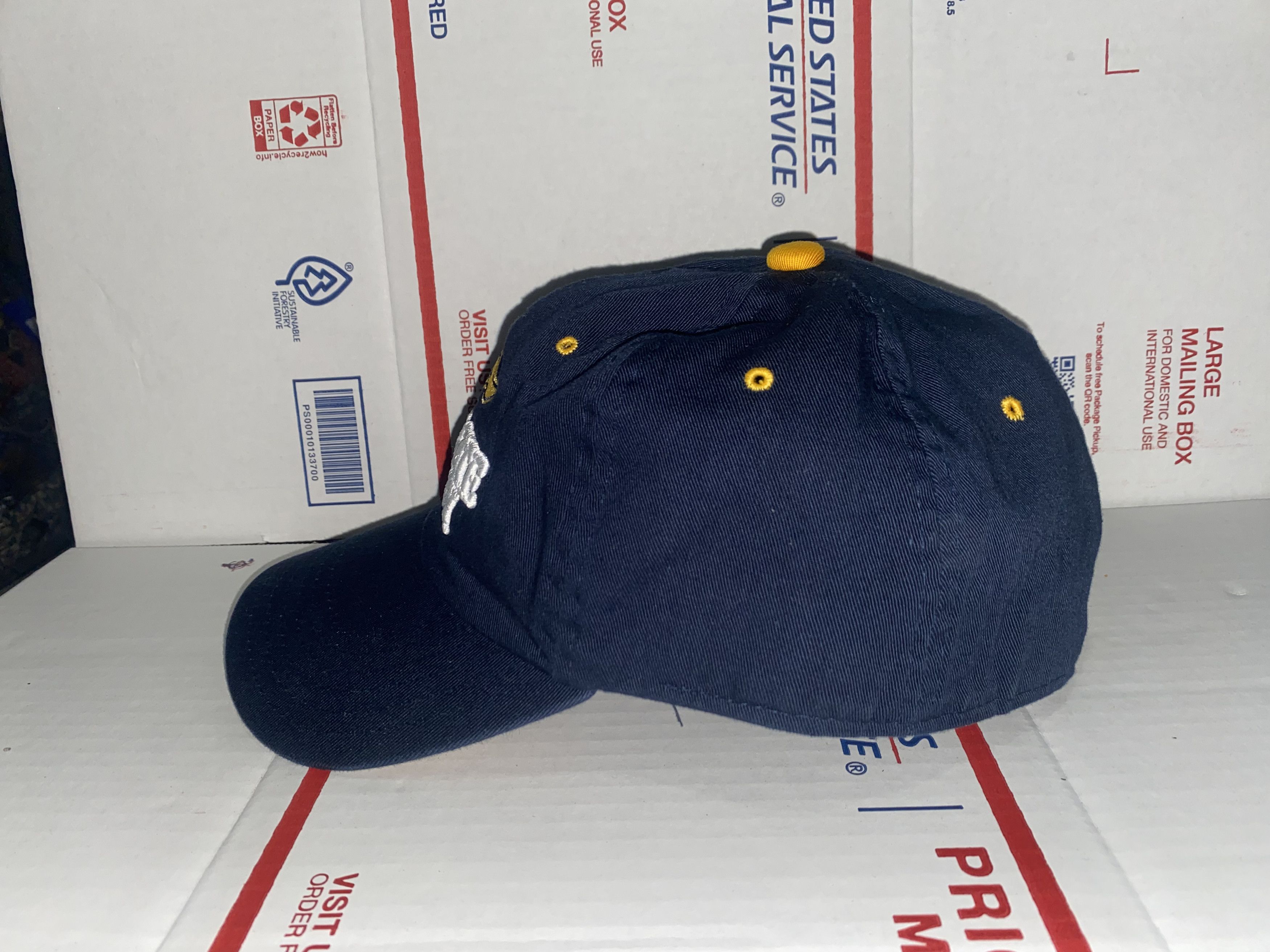 Steve And Barrys Novelty Sportswear Cap L Hat Tailgate Party Chug Beer TEAM ! Size ONE SIZE - 3 Thumbnail