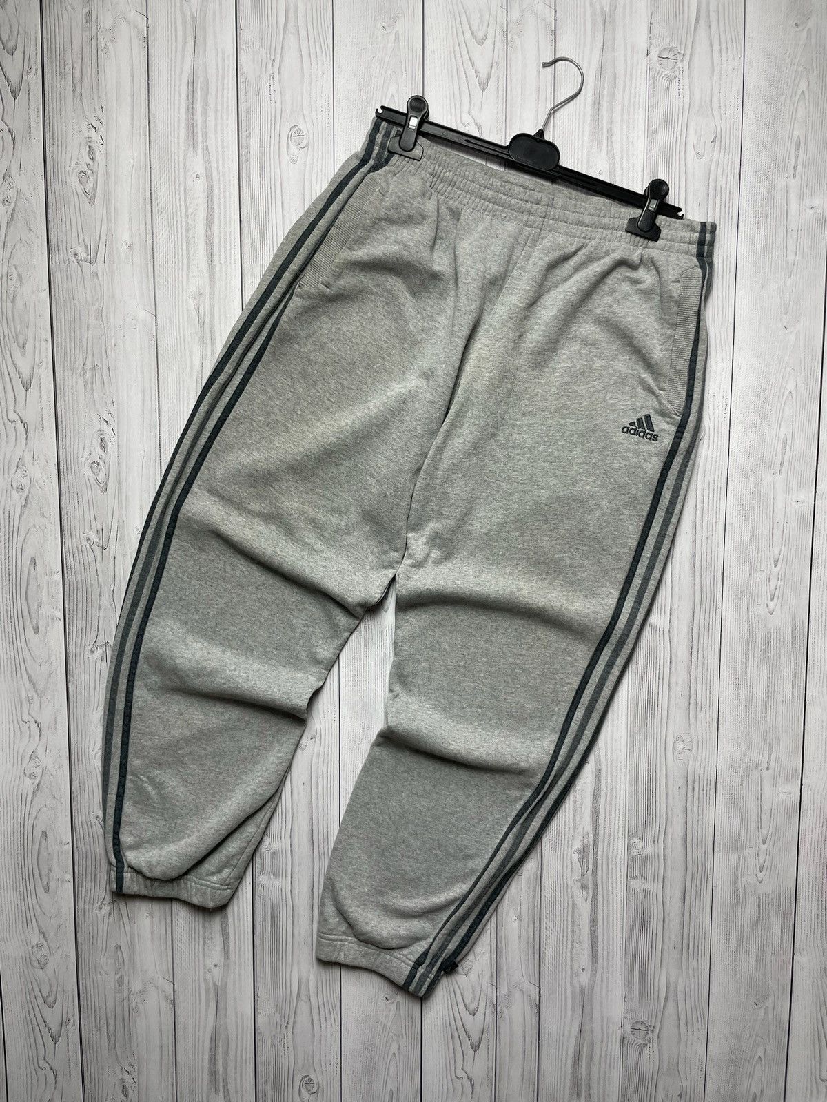 Adidas × Vintage Vintage adidas essentials performance size L striped Size US 34 / EU 50 - 1 Thumbnail