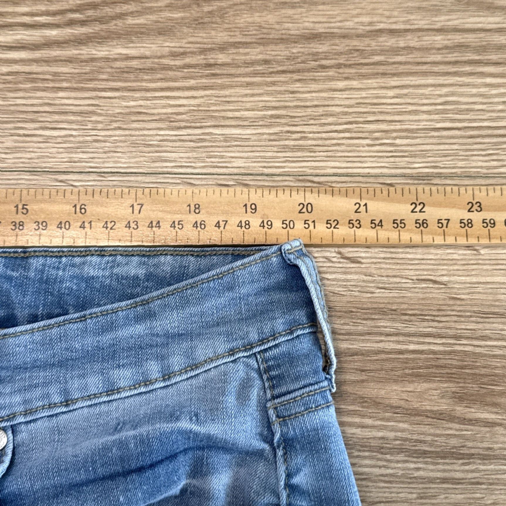 Vintage VINTAGE Wonderly Women's Jeans Bootcut Plus Size 18W Light Wash Denim 31.5 Inseam Size 40" / US 18 - 5 Thumbnail