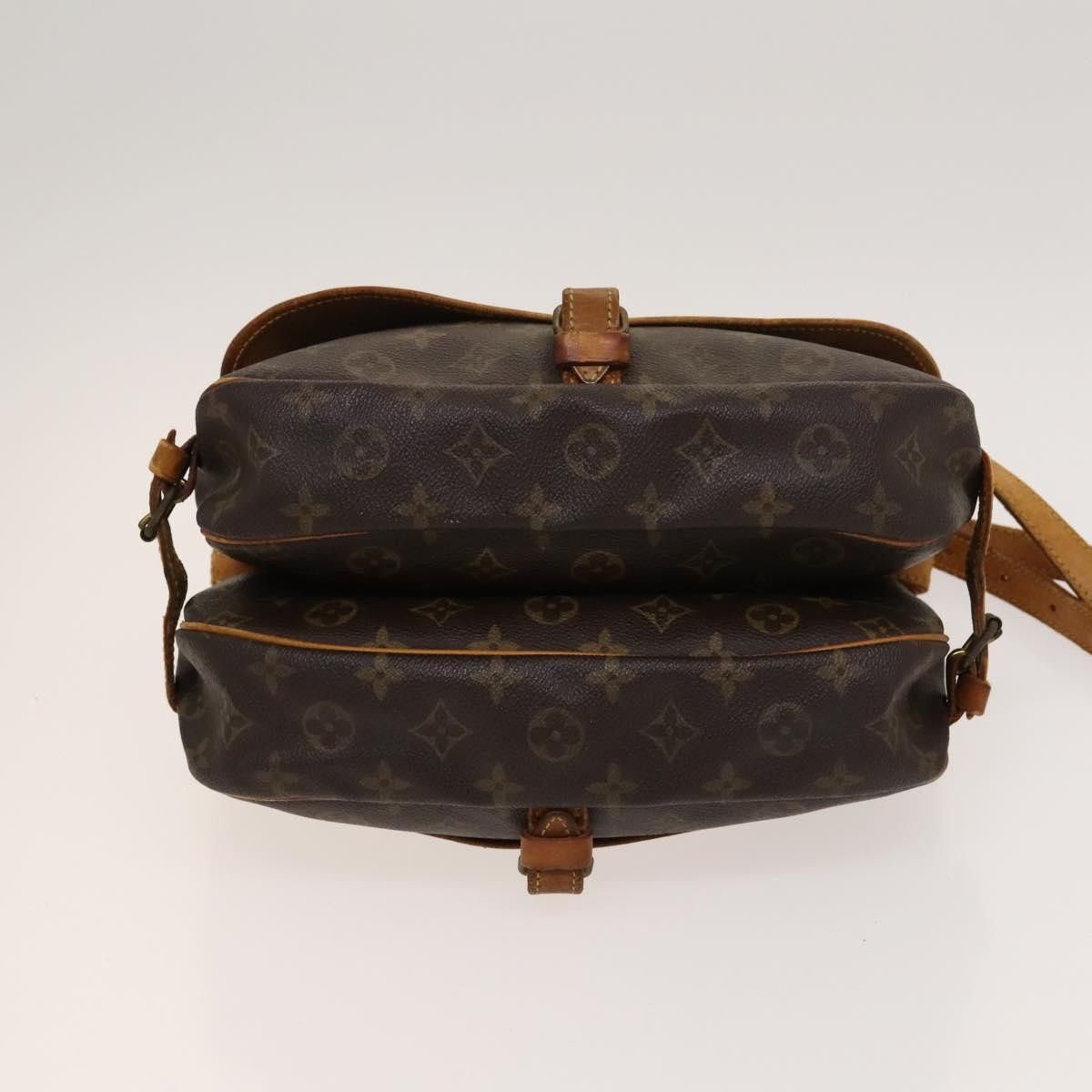 Louis Vuitton LOUIS VUITTON Monogram Saumur 30 Shoulder Bag M42256 Size ONE SIZE - 5 Thumbnail