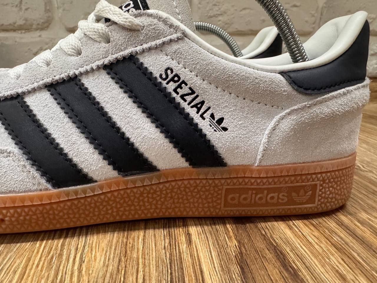 Adidas Adidas Handball Spezial IF6562 Mens Sneakers Size 40 Size US 7 / EU 40 - 2 Thumbnail