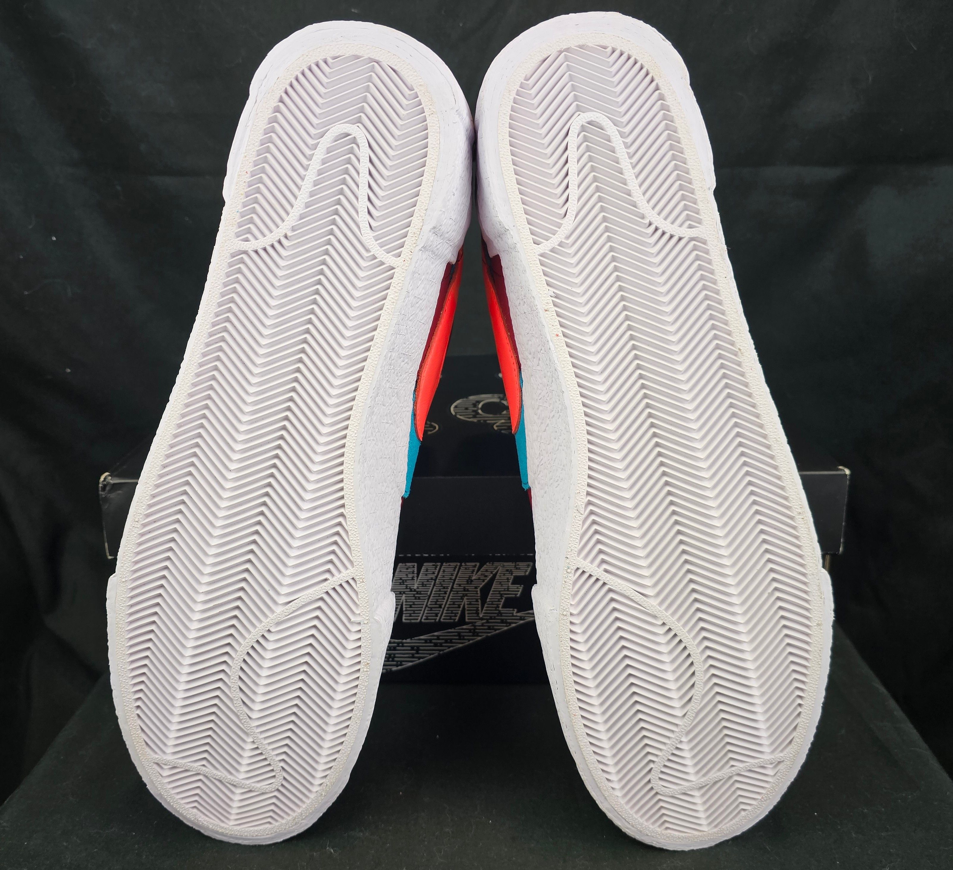 Kaws × Nike × Sacai Nike Blazer Low Sacai x KAWS Red DM7901-600 Men's BRAND NEW Size US 13 / EU 46 - 7 Thumbnail