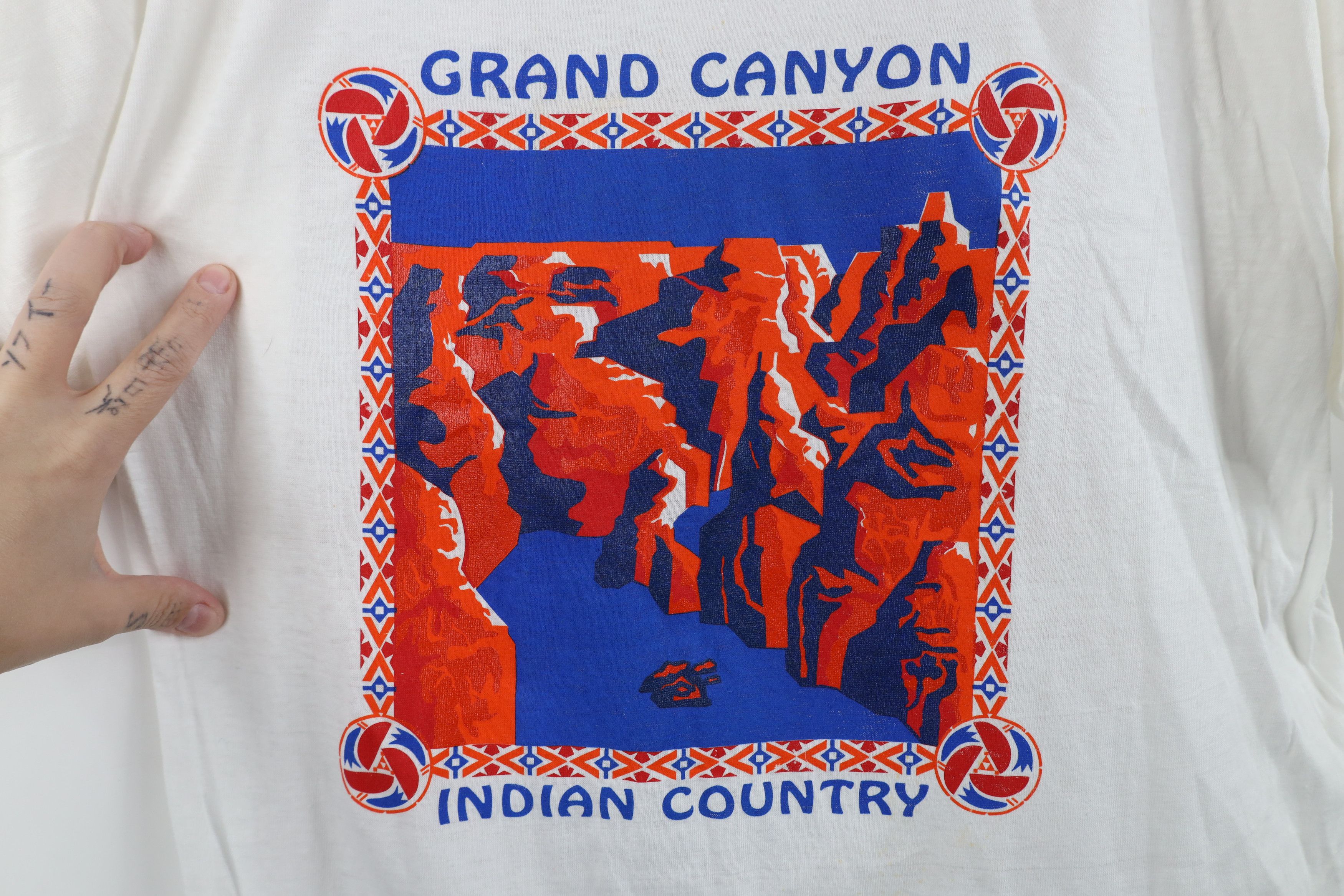 Vintage Vintage 70s 80s Streetwear Canyon Indian Country T-Shirt USA Size US L / EU 52-54 / 3 - 4 Thumbnail