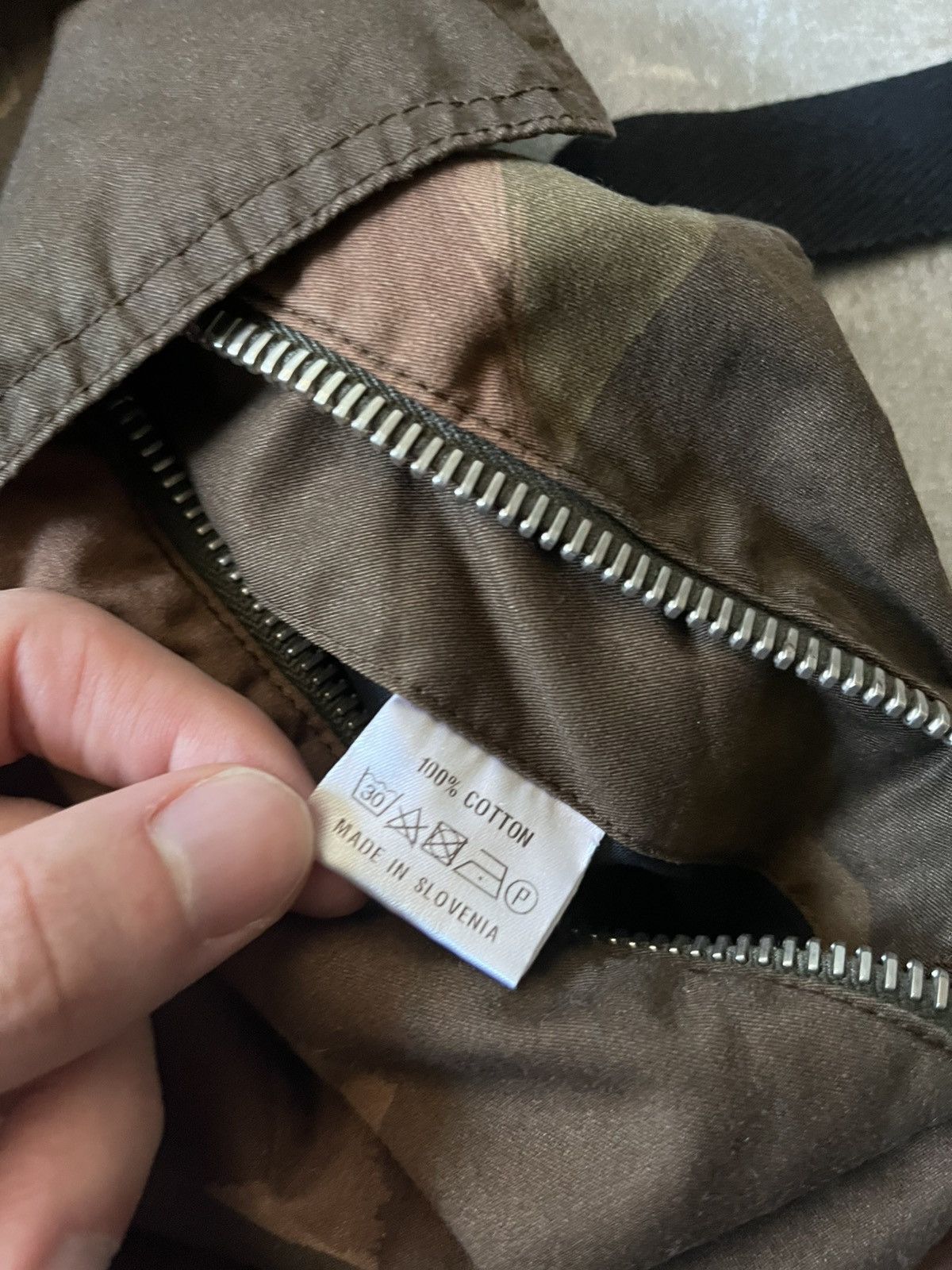 Dries Van Noten Dries Van Noten camo cargo vest sample Size US S / EU 44-46 / 1 - 10 Thumbnail