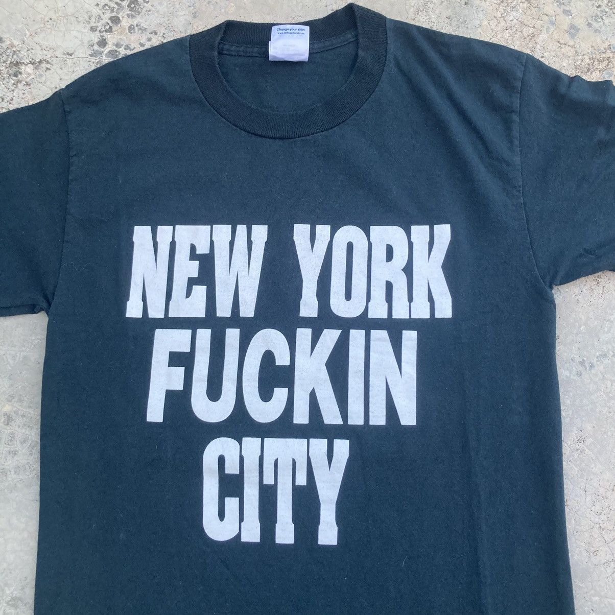 Vintage VTG Fuck NY City 90’s Sun Fade Tee Size US S / EU 44-46 / 1 - 1 Thumbnail