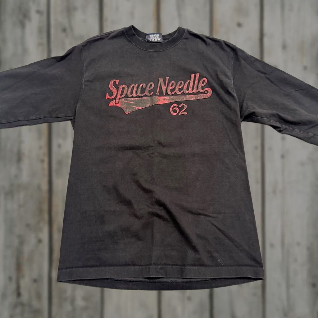 Jansport Jansport Sweatshirt Men Medium Space Needle #62 Faded Long Sleeve Black Mens Pullover Size M Adjustable Distressed Brand JanSport Sweatshirt Black Men Size US M / EU 48-50 / 2 - 1 Thumbnail