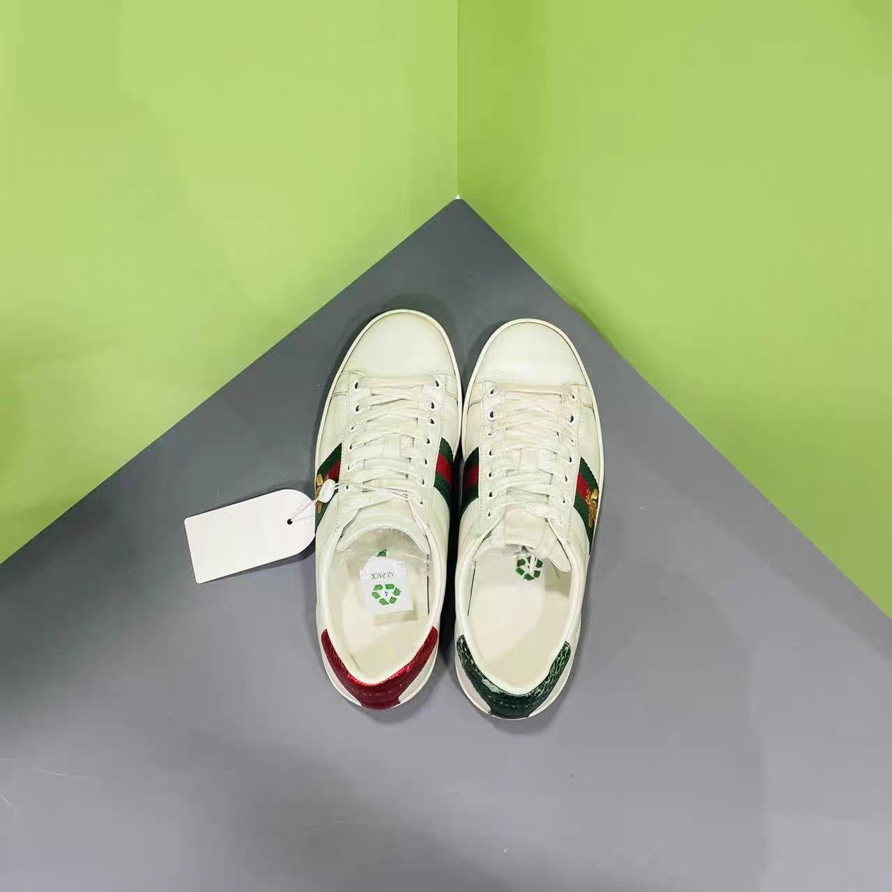 Gucci Gucci Ace Bee Sneakers K15 Size US 7 / IT 37 - 4 Thumbnail