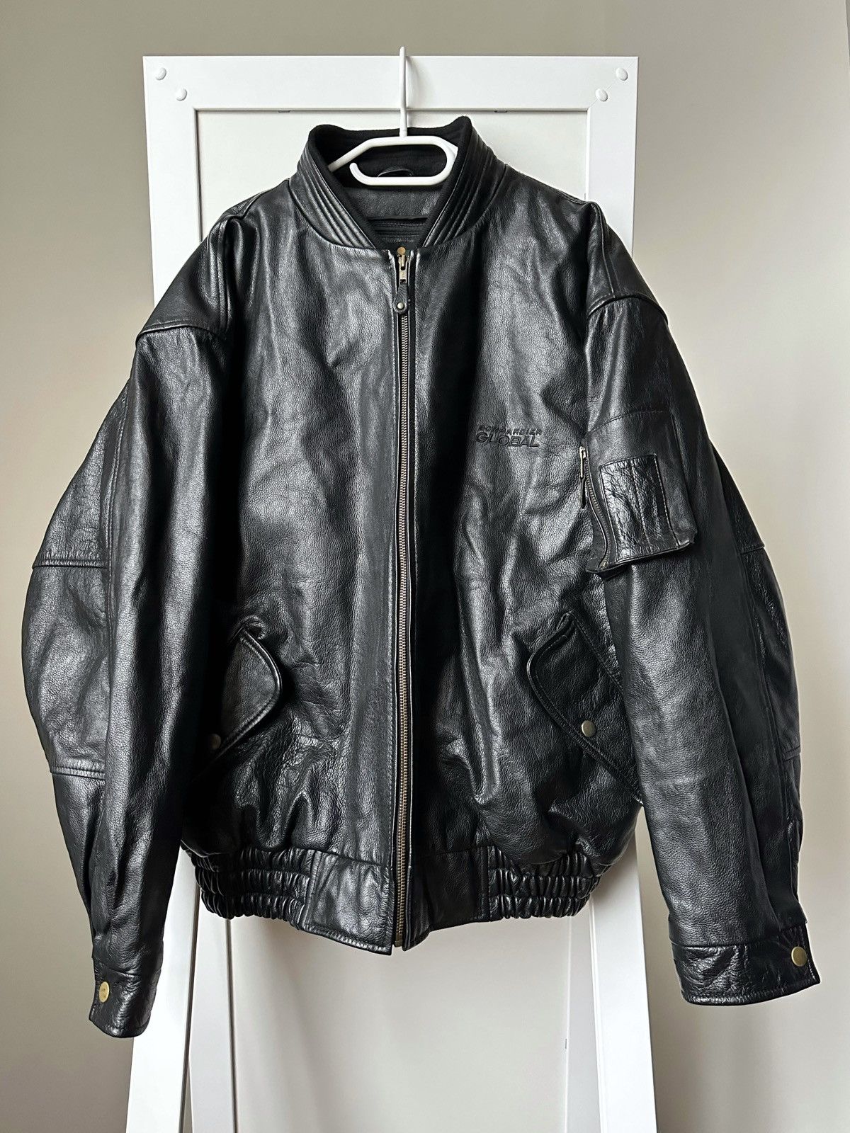 Japanese Brand Vintage Black Leather Boxy Bomber Jacket Kanye West Style Size US XL / EU 56 / 4 - 2 Thumbnail